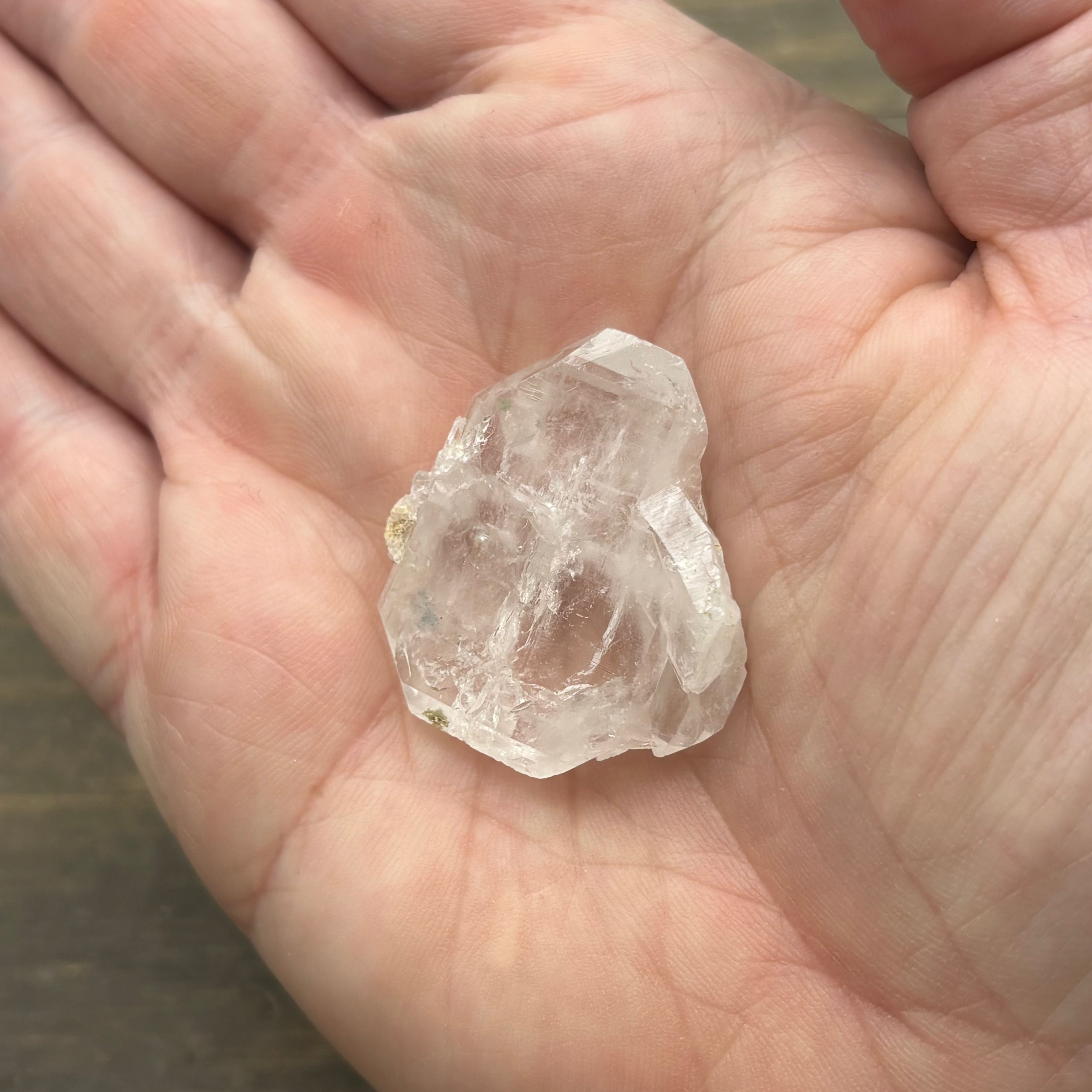 Highly Transparent Faden Quartz - 166