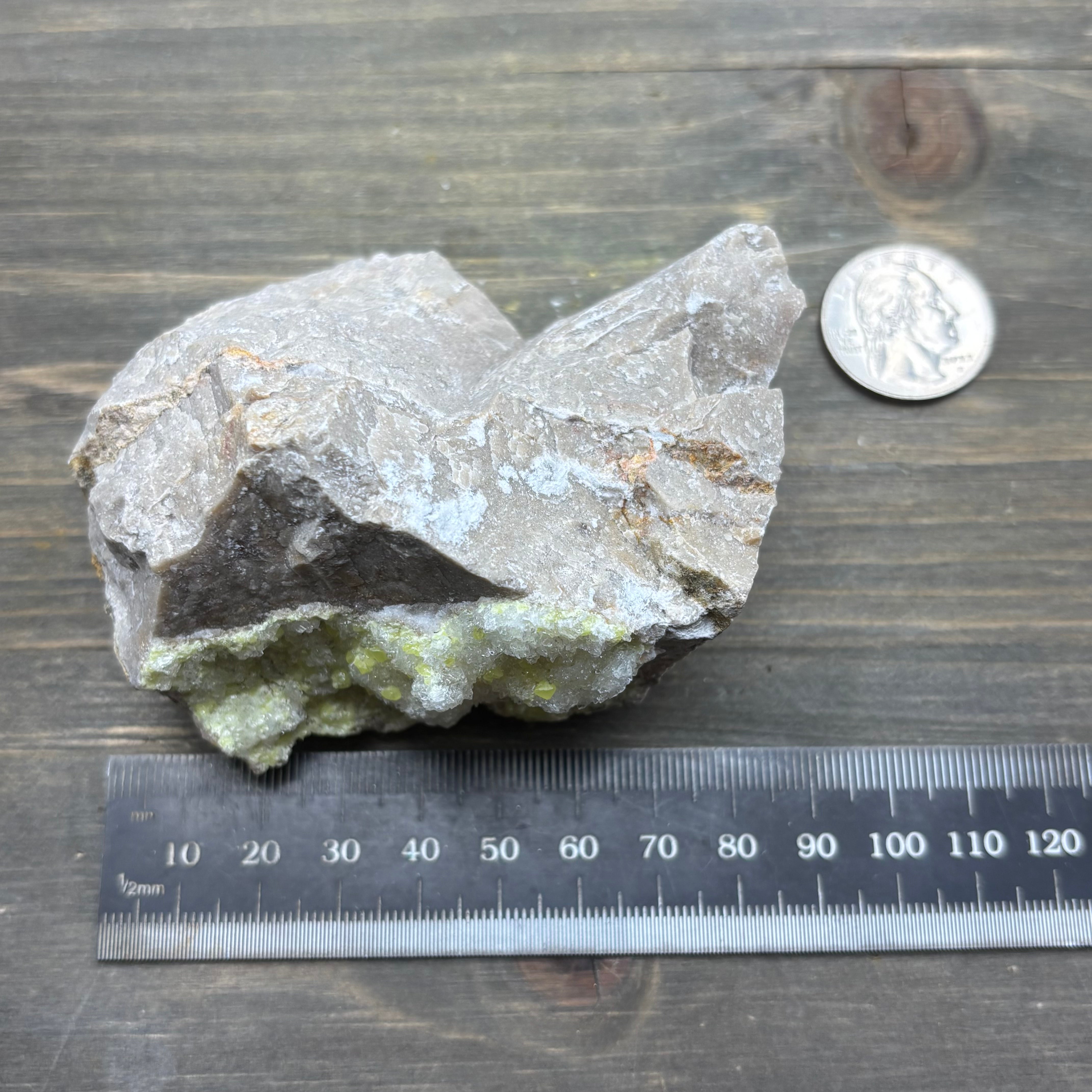 Sulfur on Quartz - 067