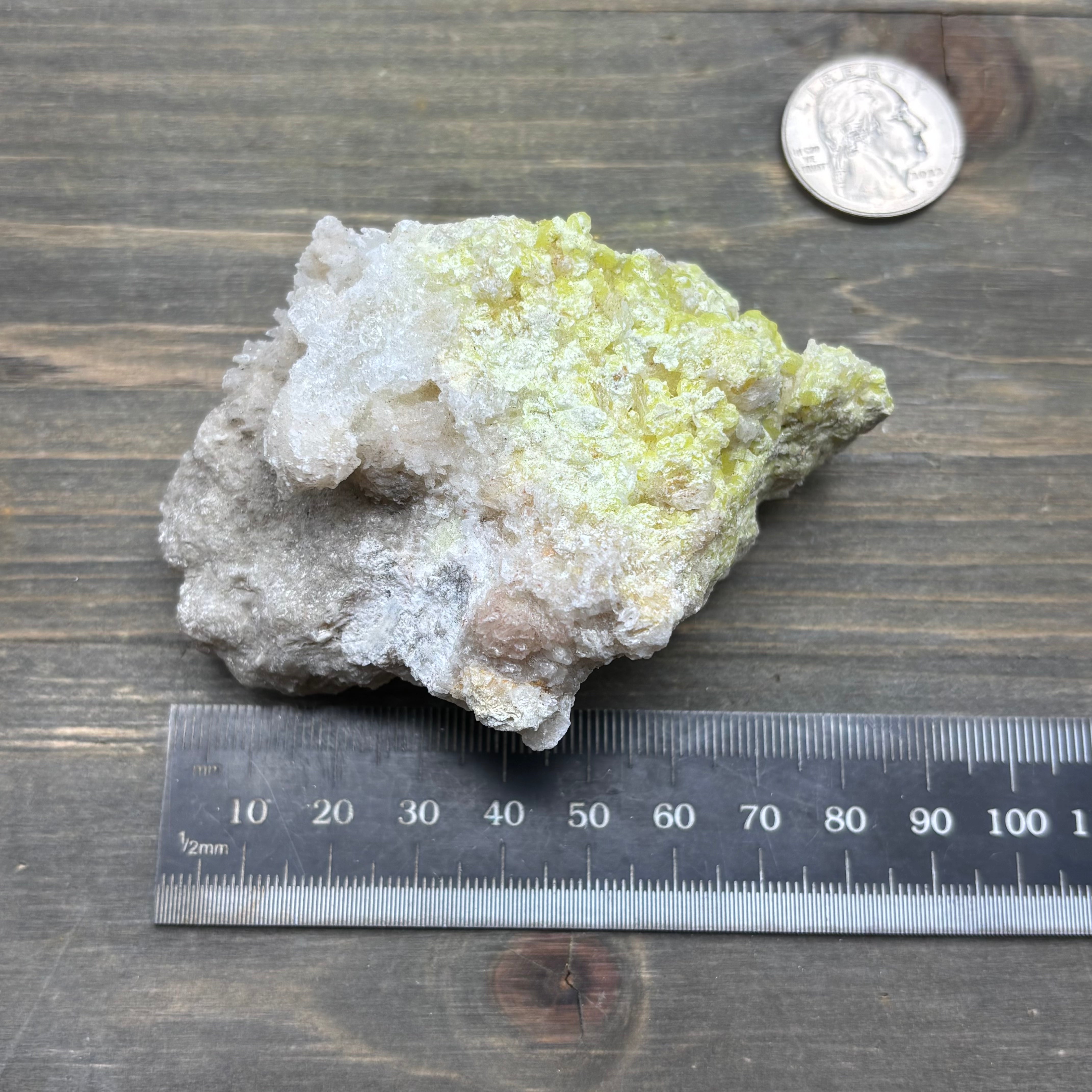 Sulfur on Quartz - 068