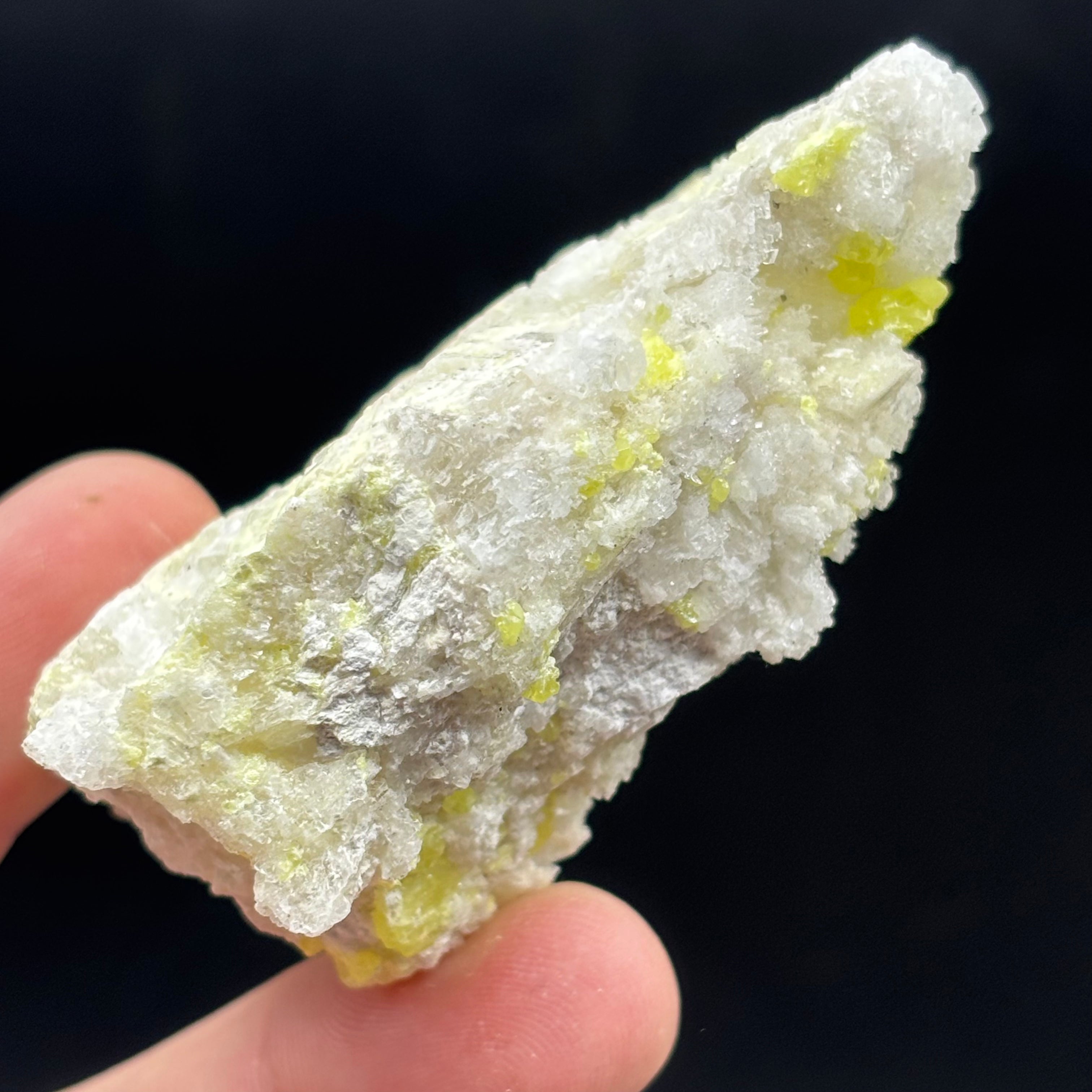 Sulfur on Quartz - 070