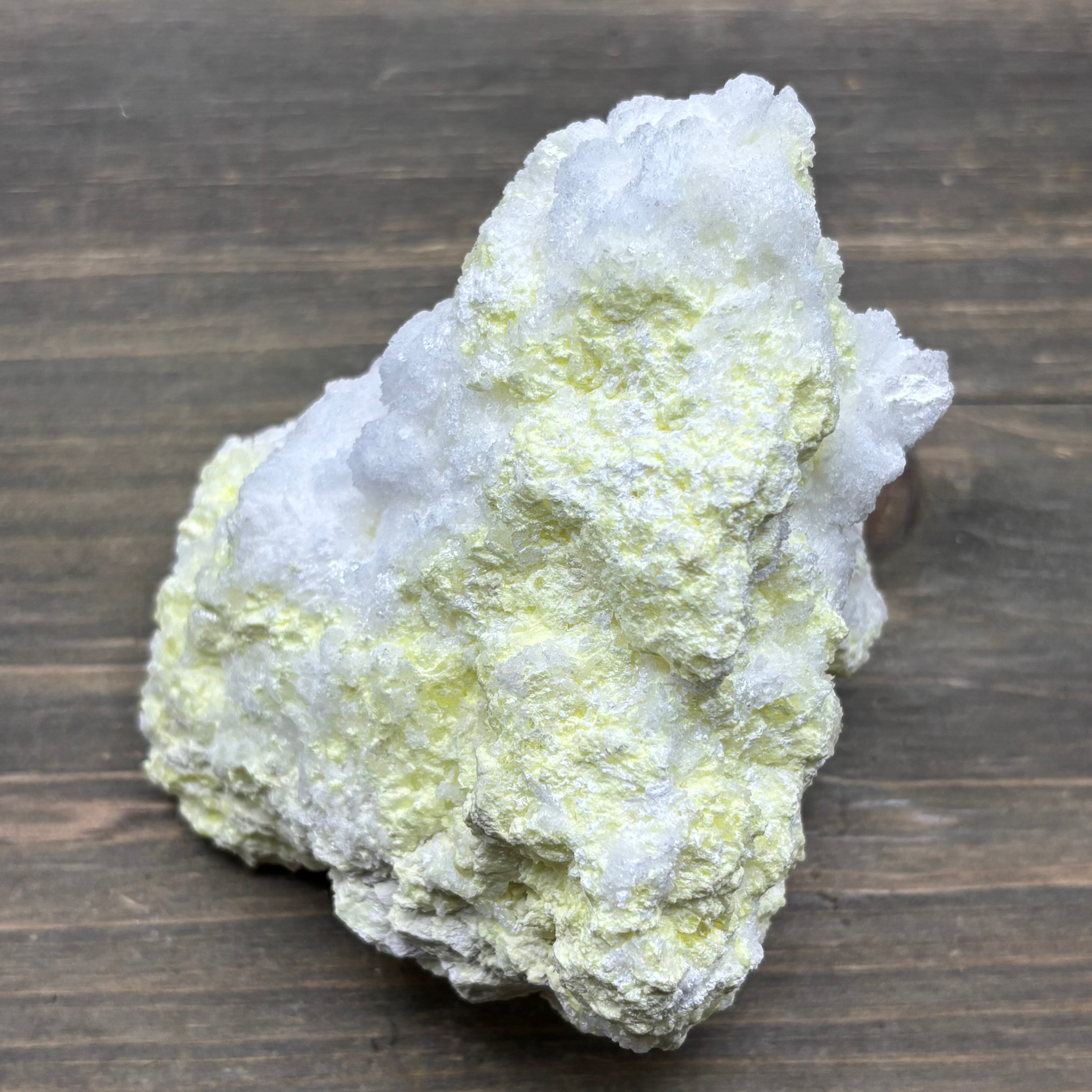 Sulfur on Quartz - 071