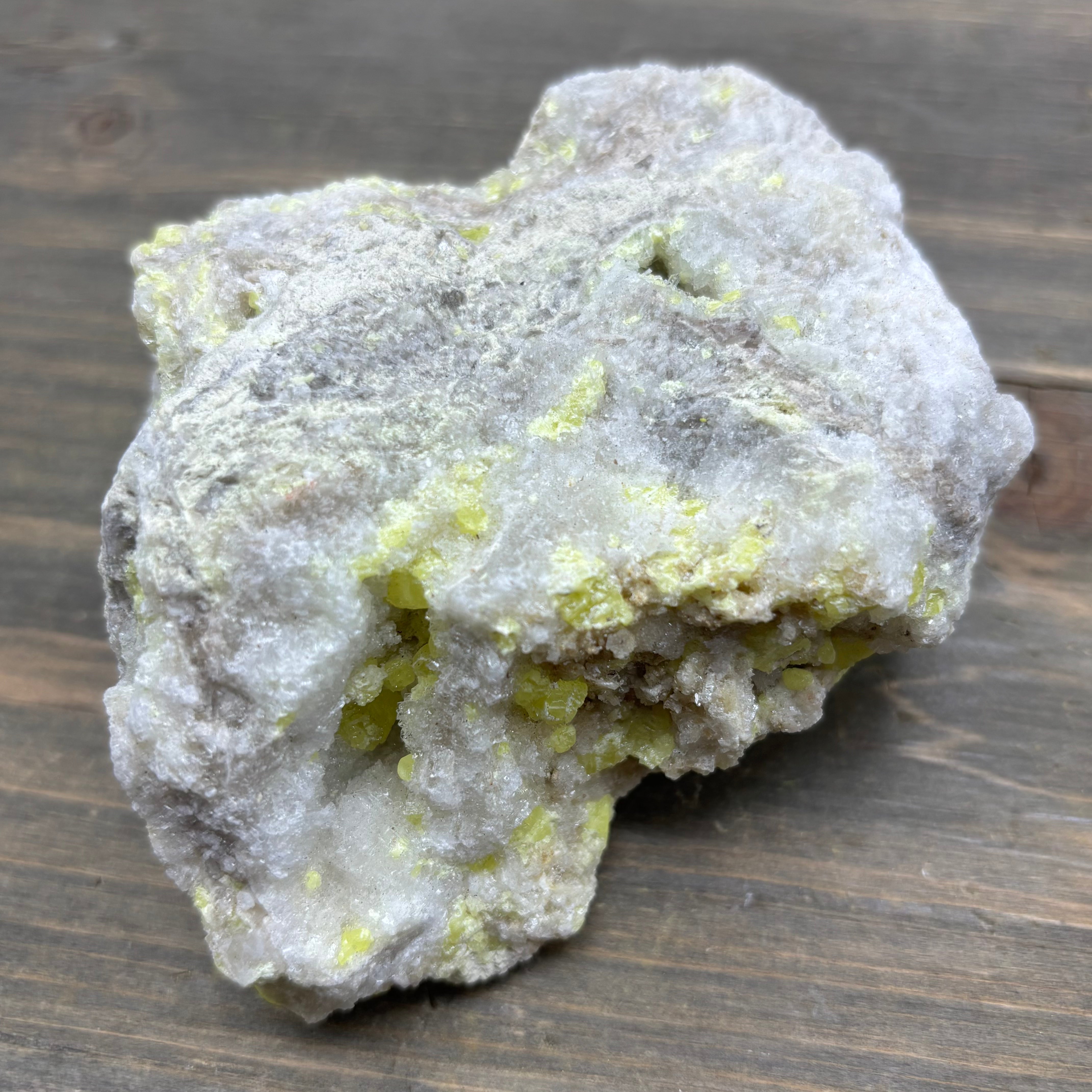 Sulfur on Quartz - 072