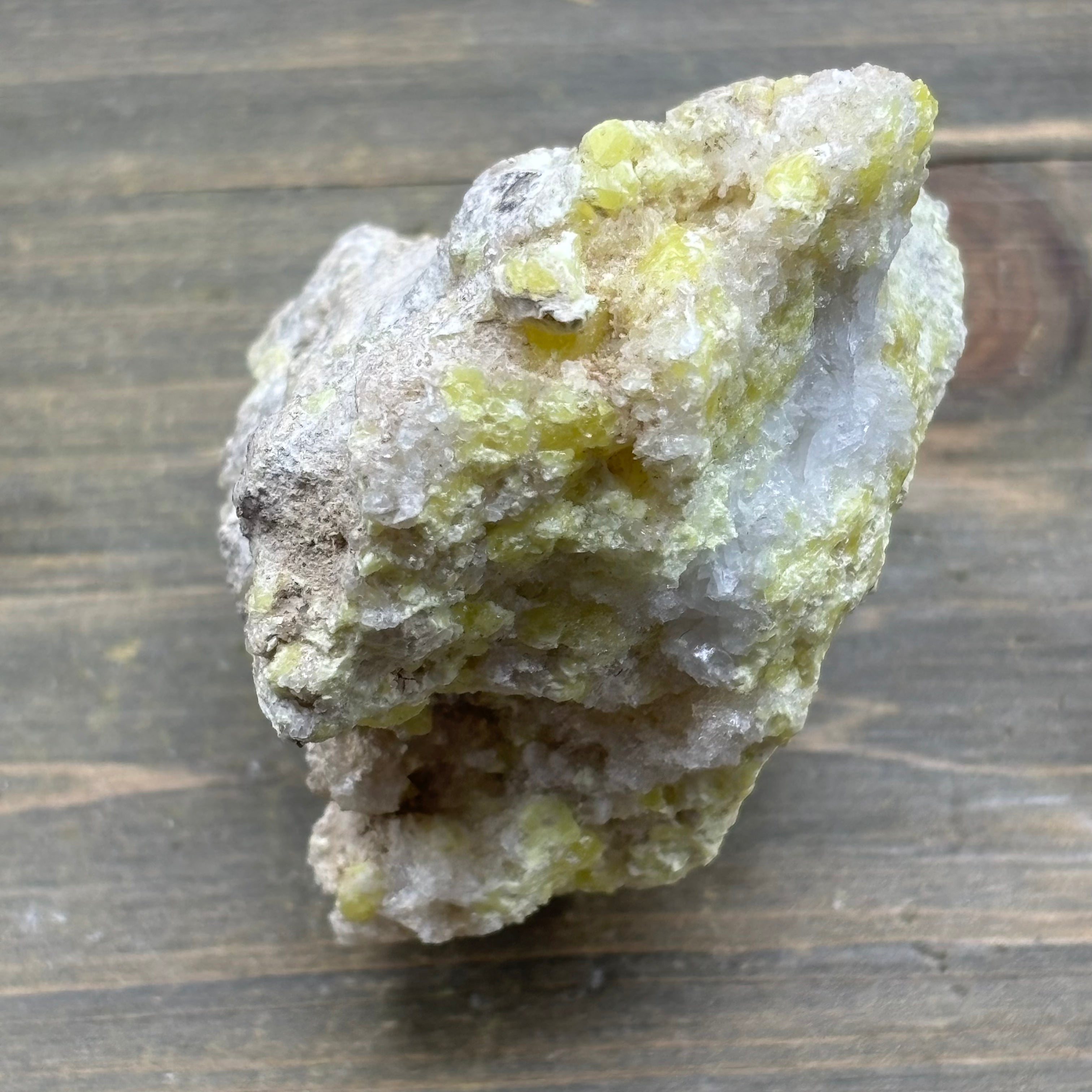 Sulfur on Quartz - 076