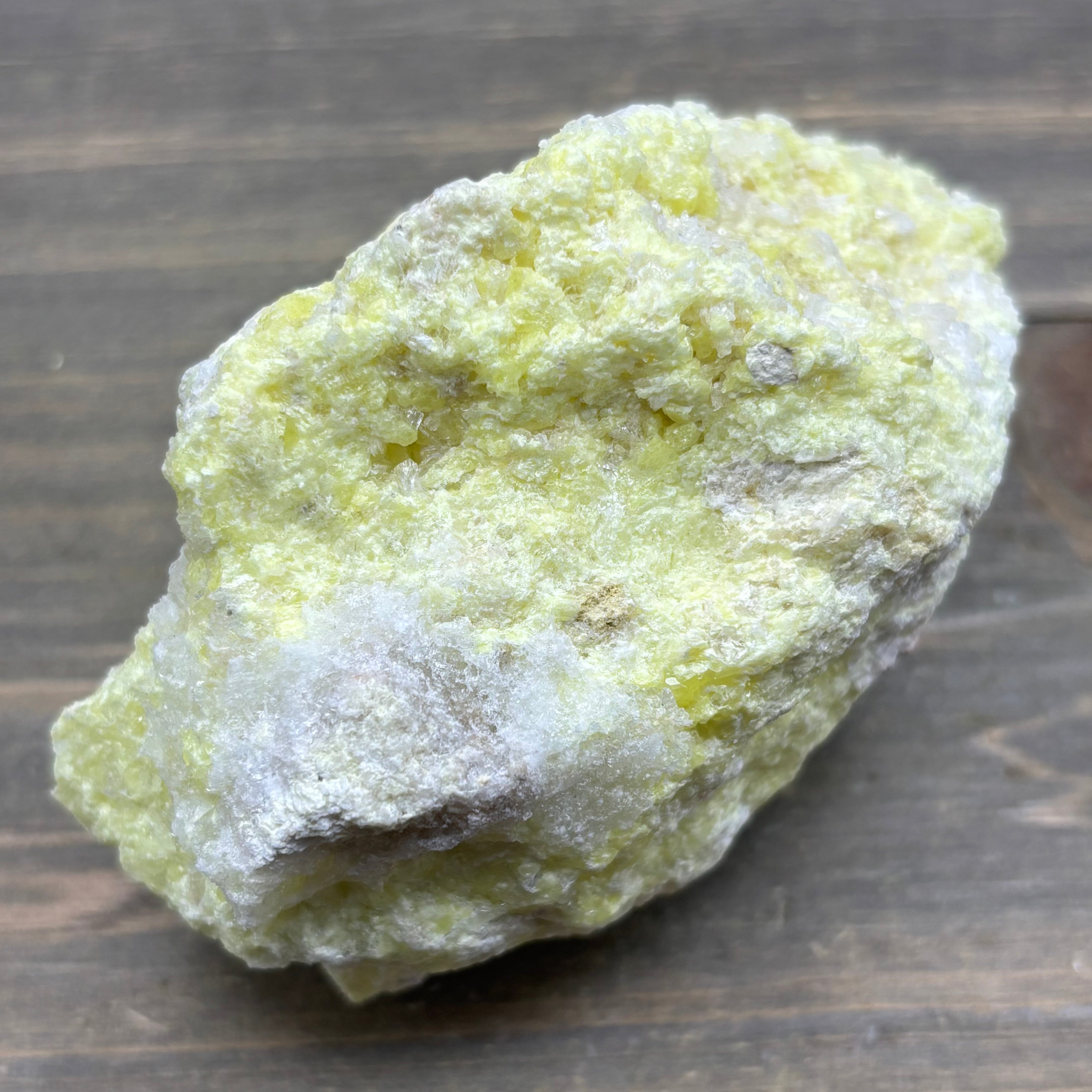 Sulfur on Quartz - 077