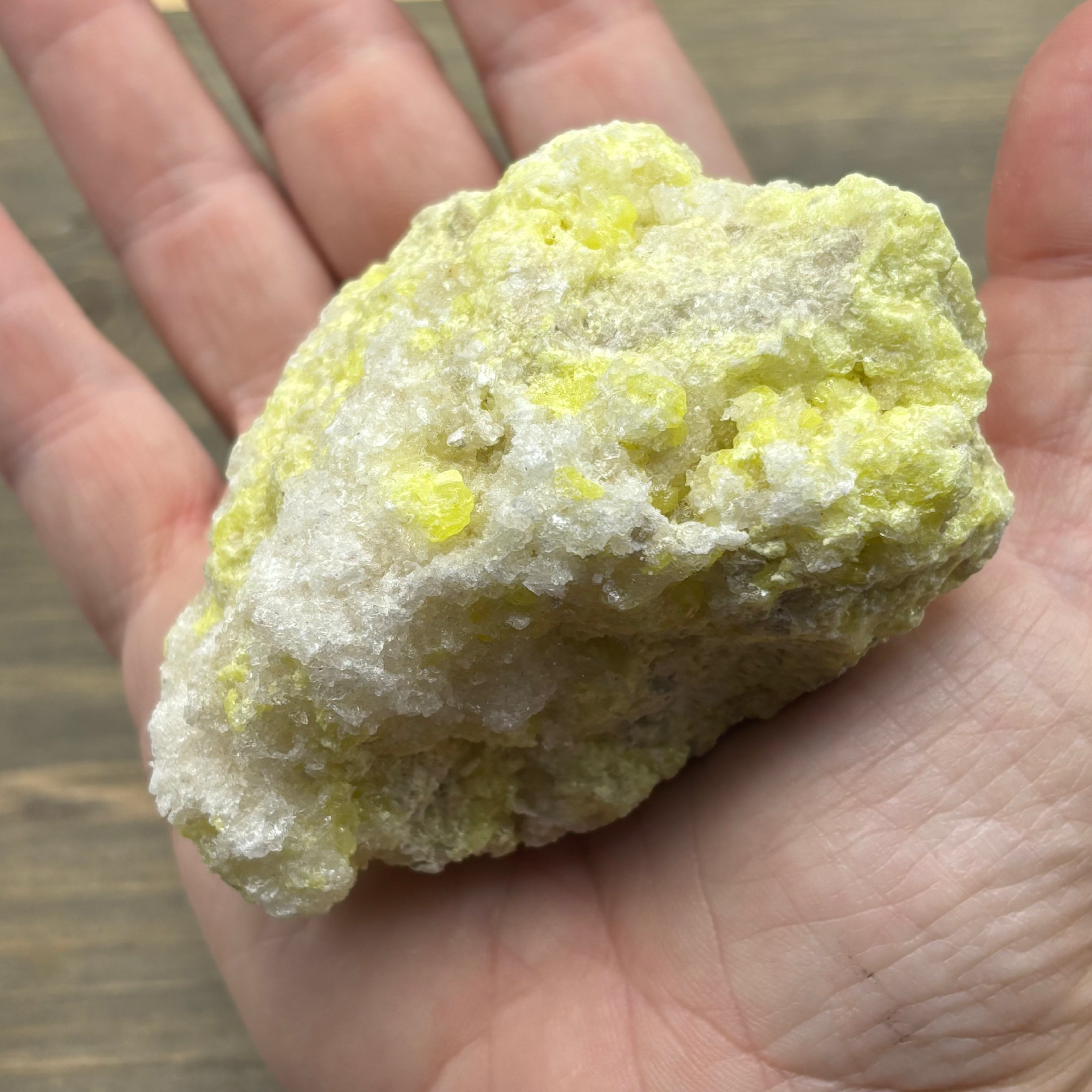 Sulfur on Quartz - 077