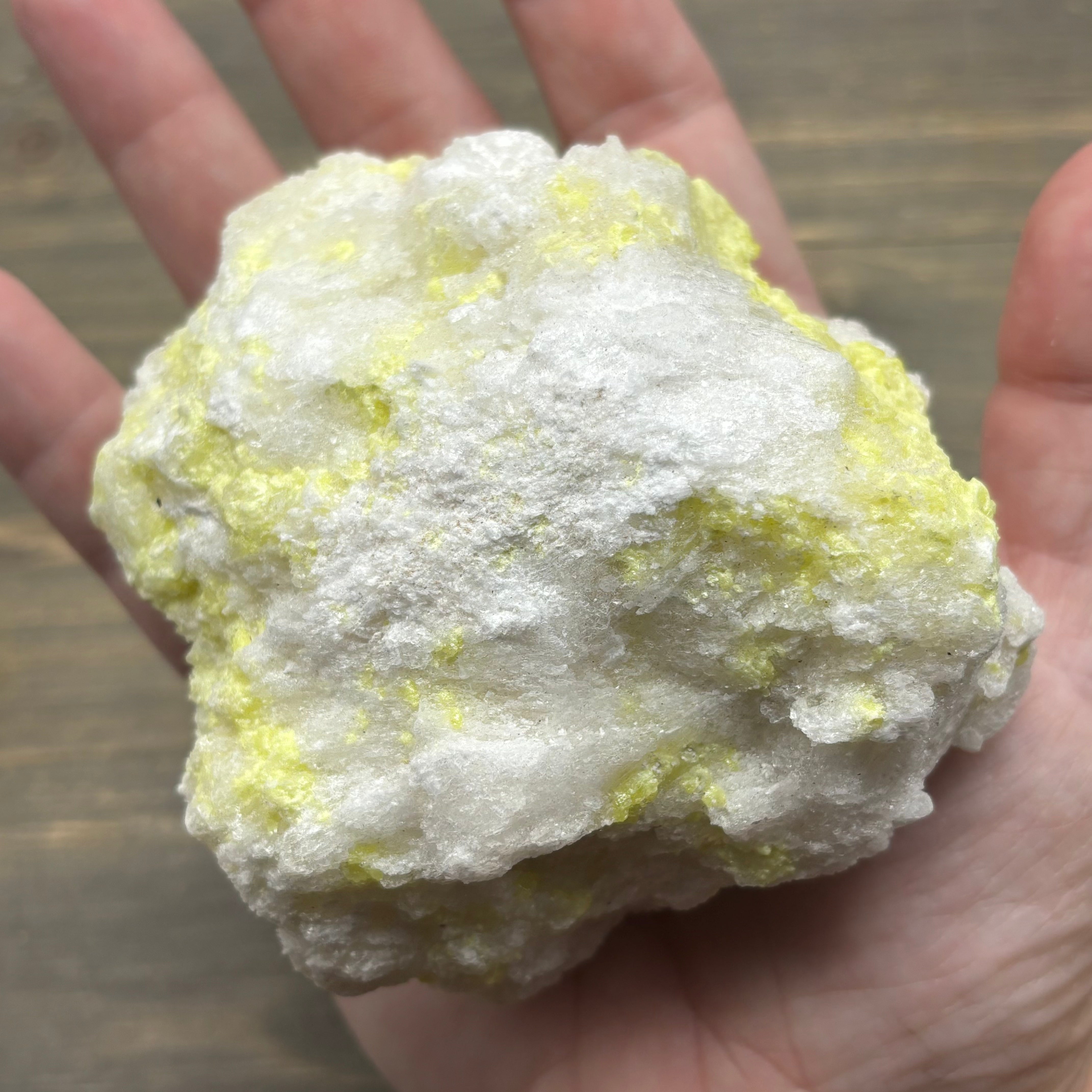 Sulfur on Quartz - 079