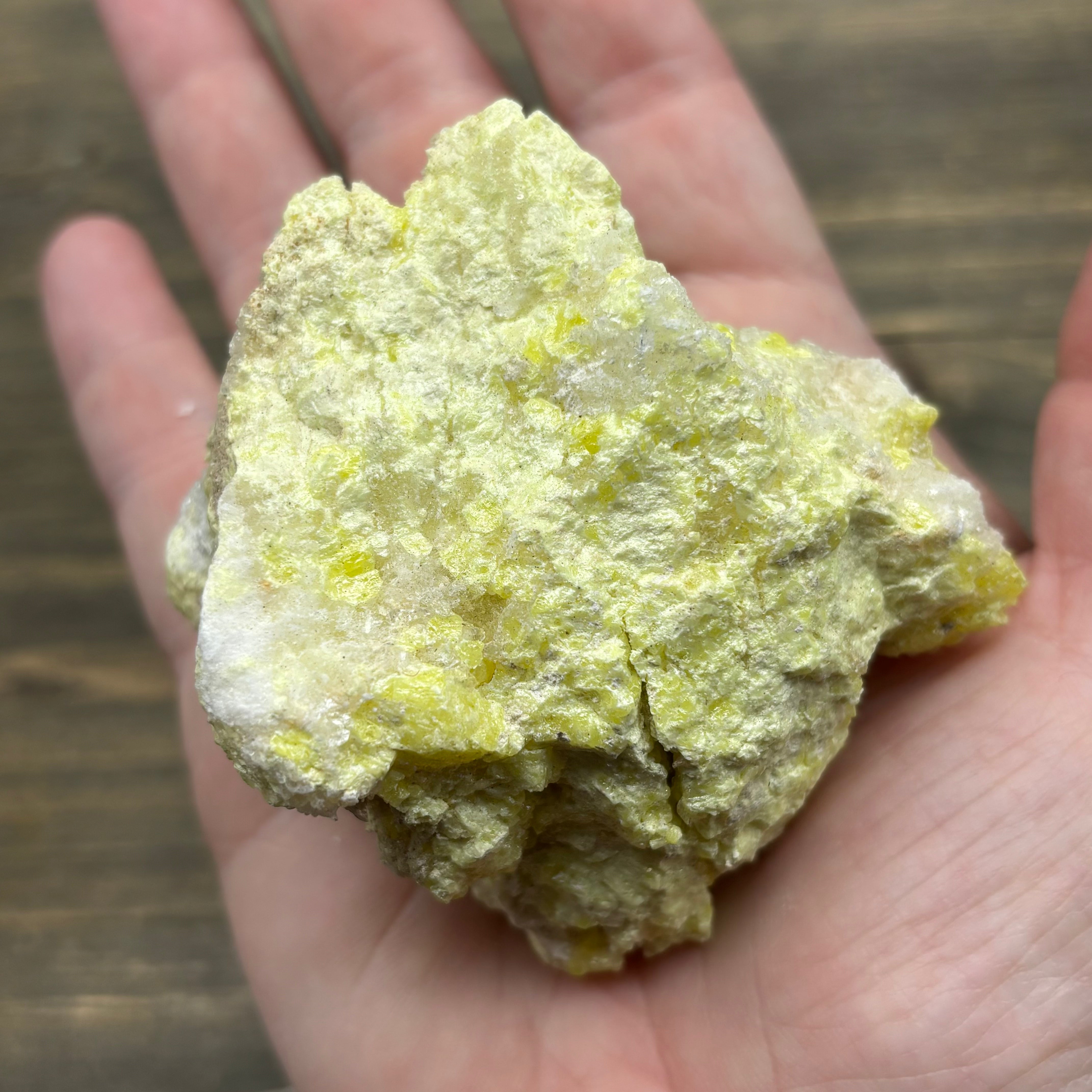 Sulfur on Quartz - 080