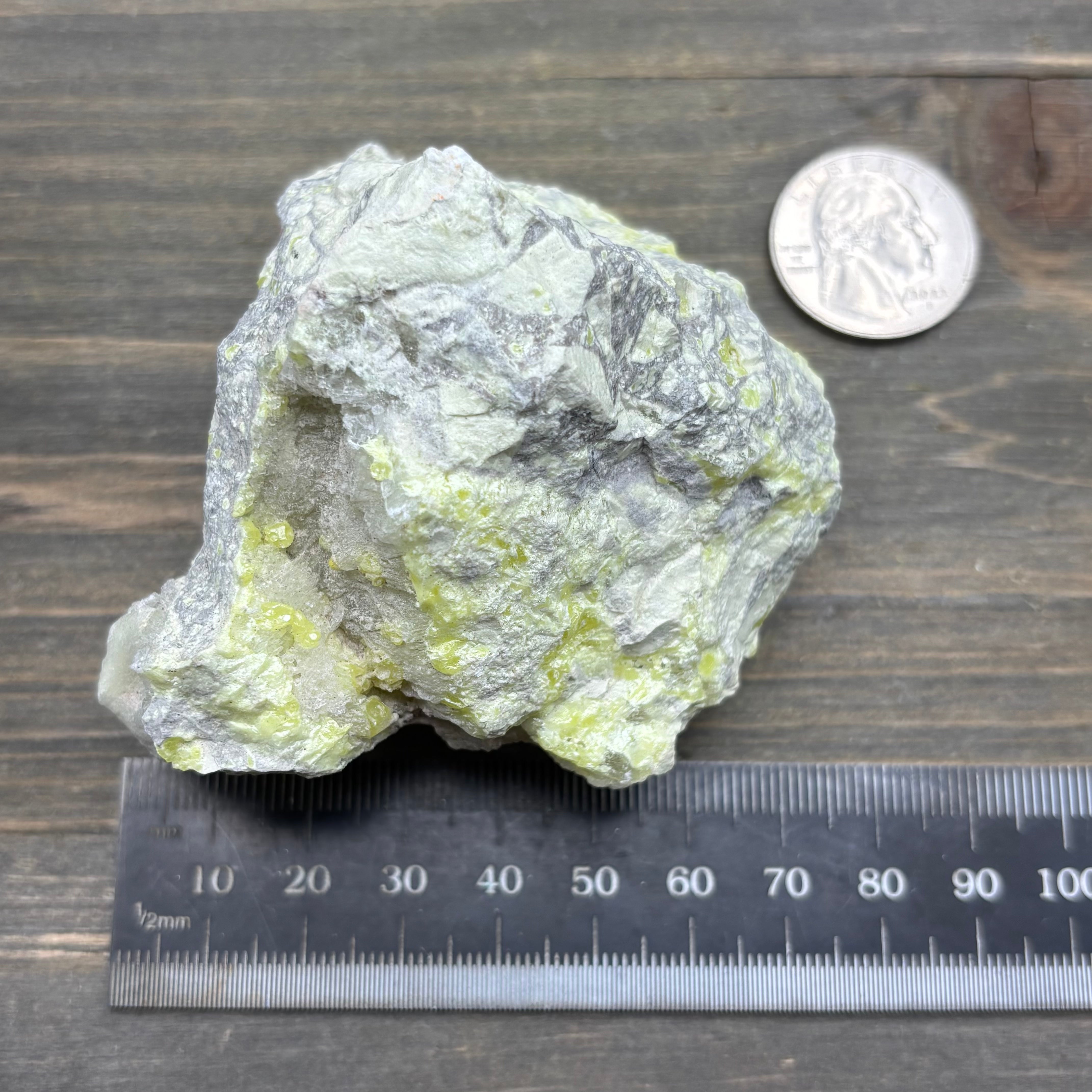 Sulfur on Quartz - 082