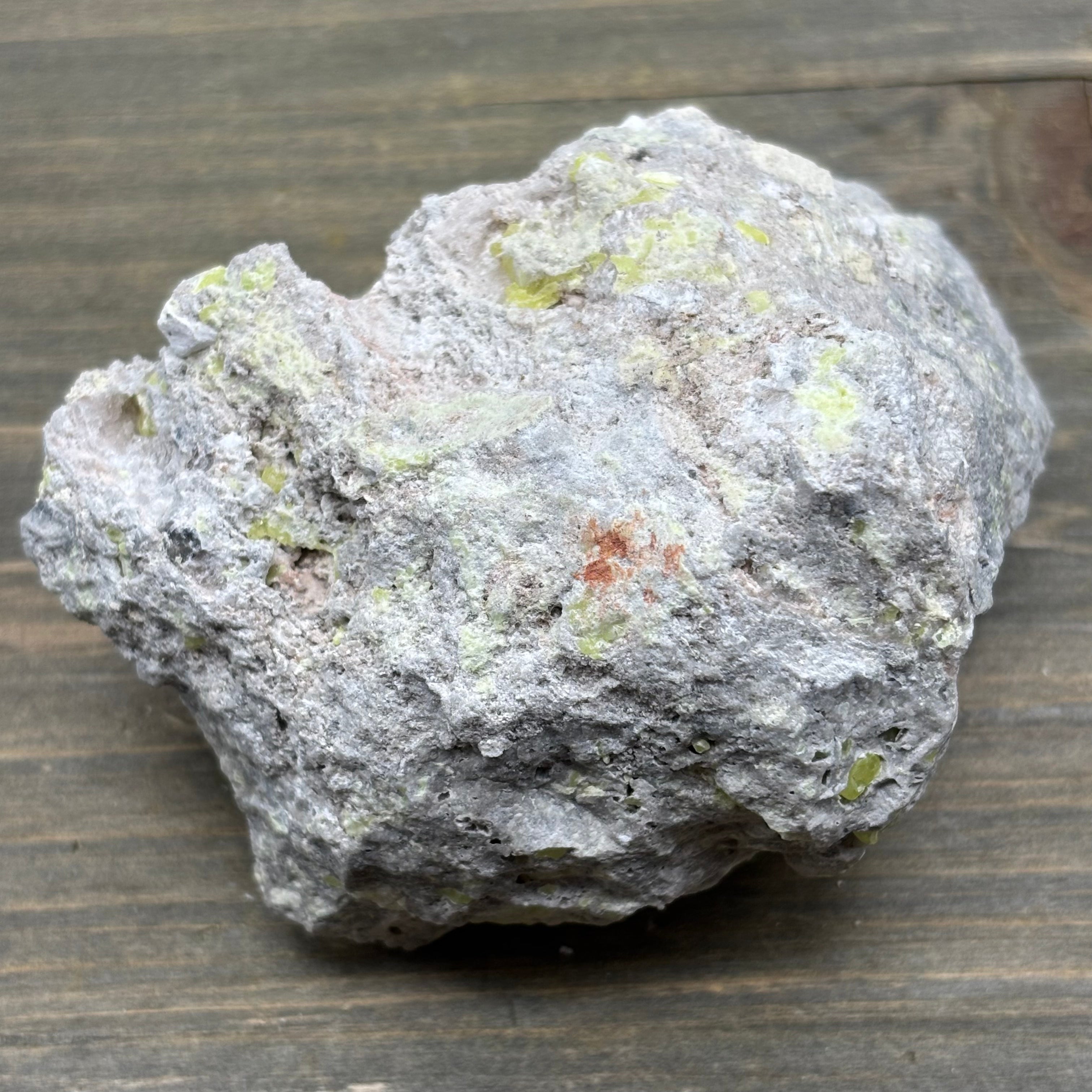 Sulfur on Quartz - 083