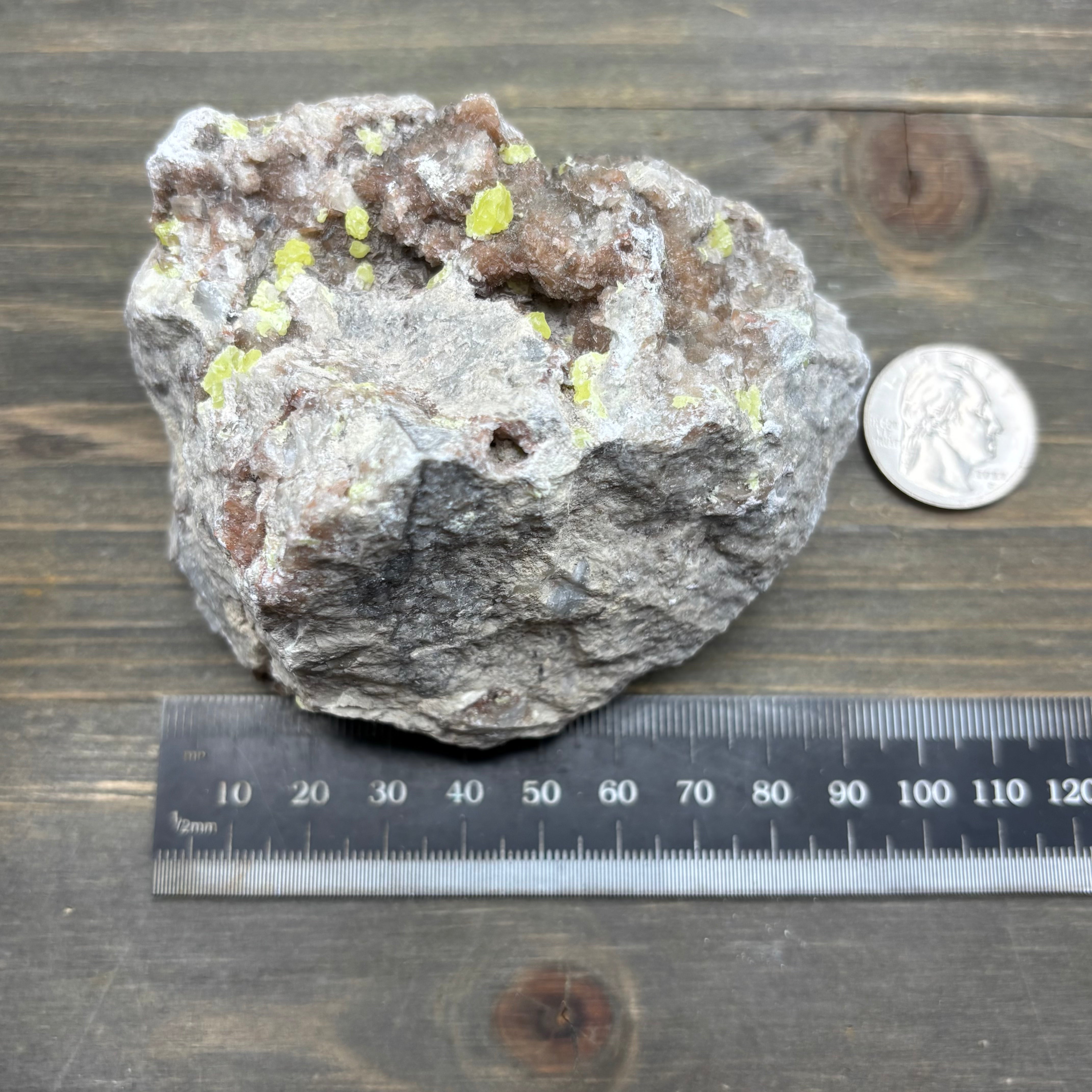 Sulfur on Quartz - 084