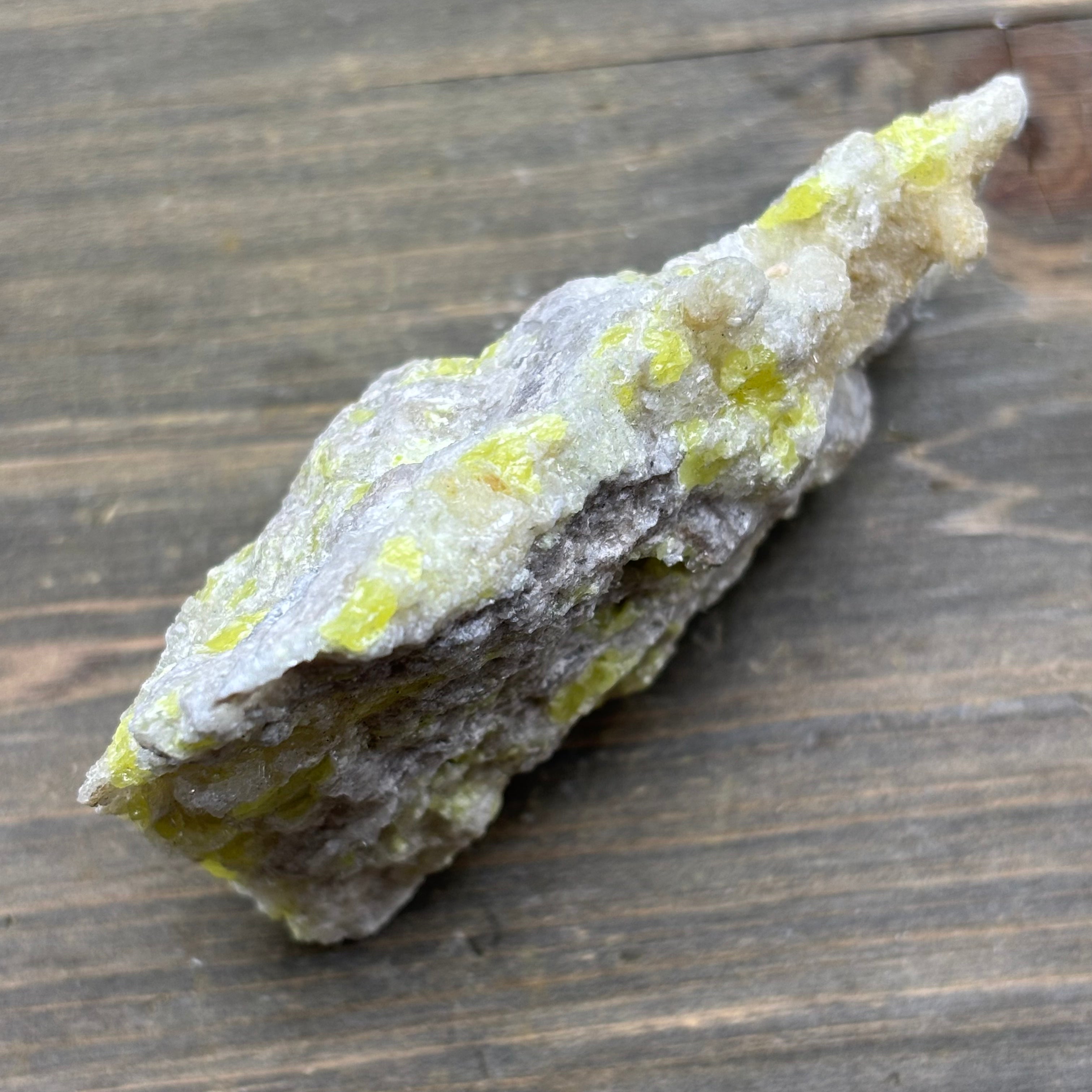 Sulfur on Quartz - 088