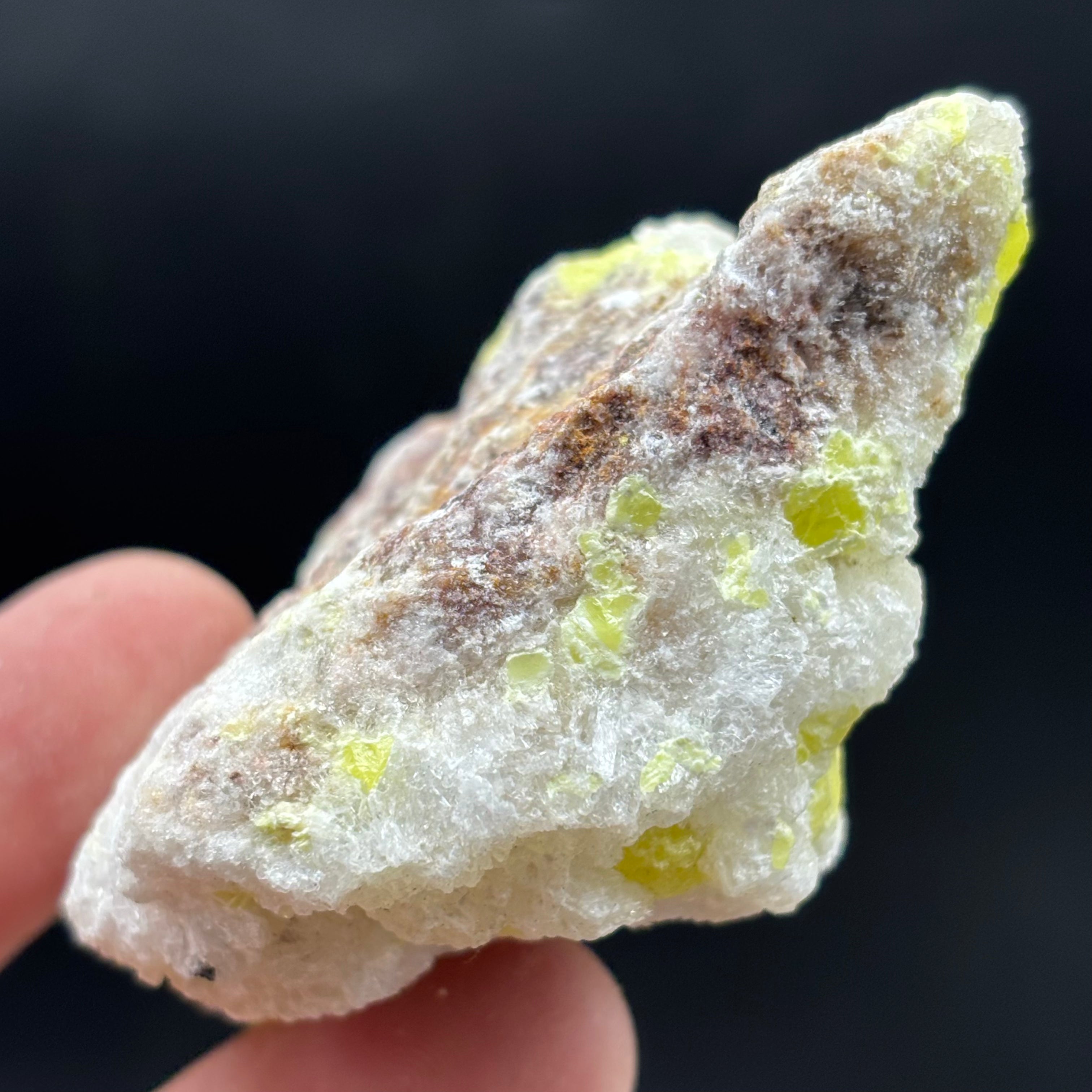 Sulfur on Quartz - 112