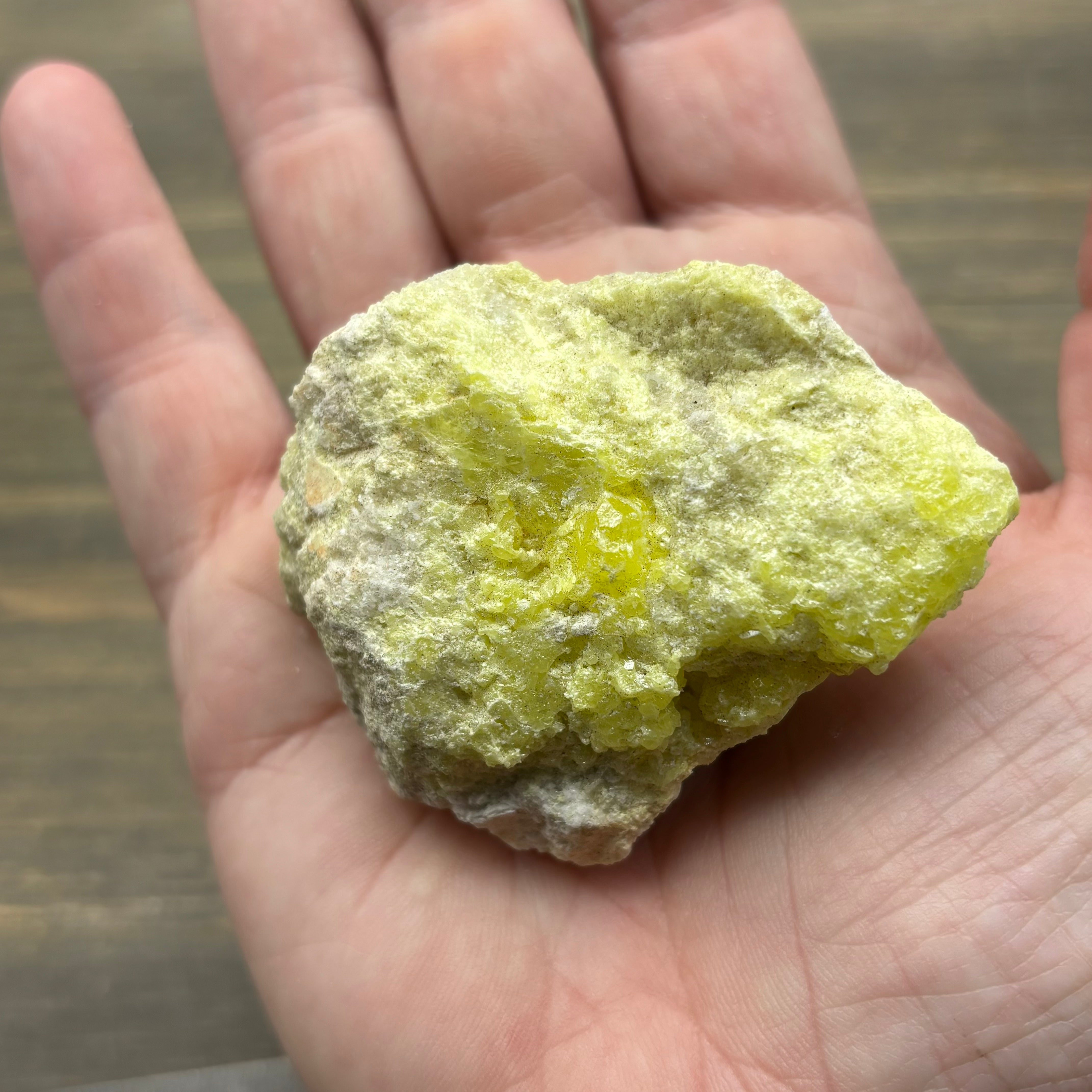 Sulfur on Quartz - 114