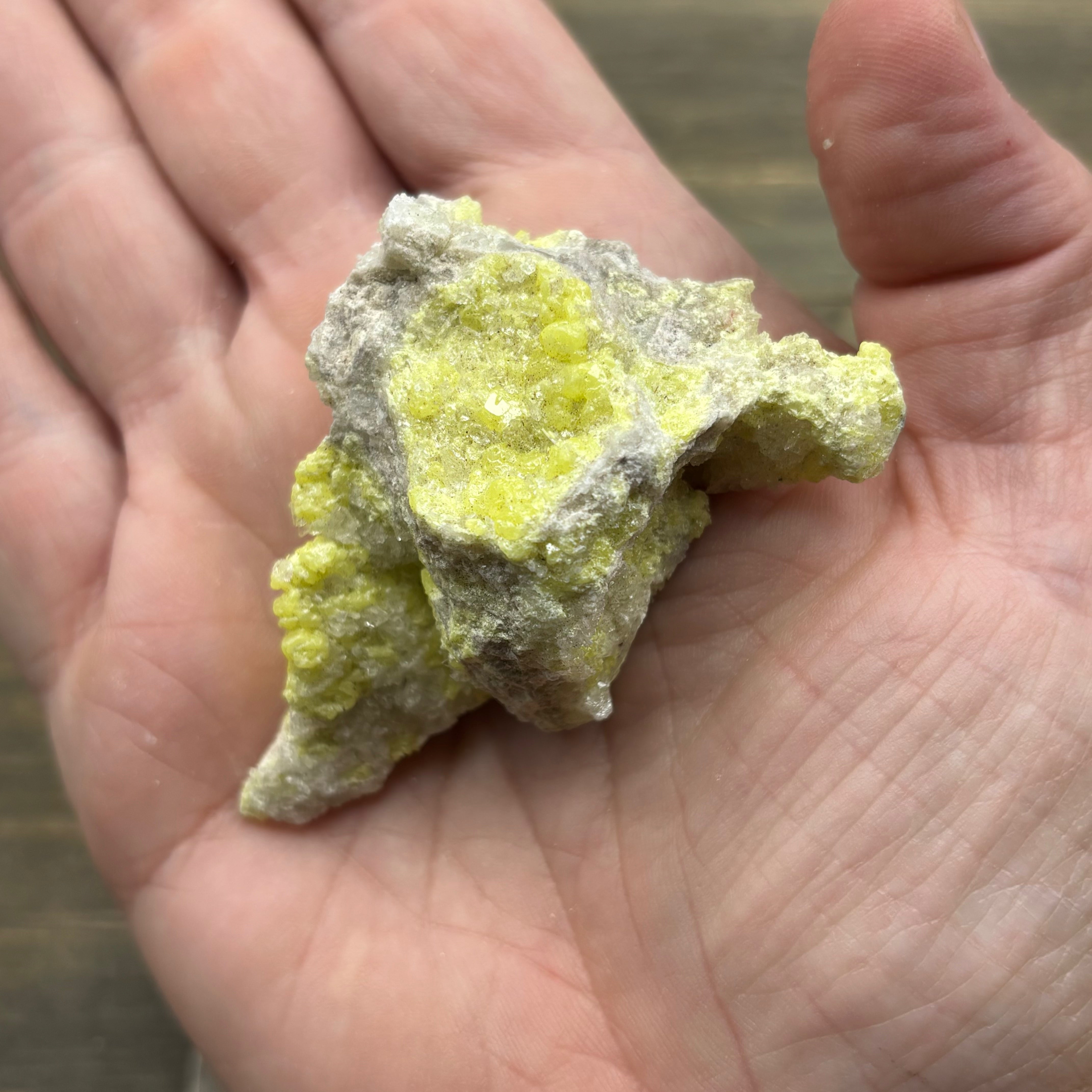 Sulfur on Quartz - 115