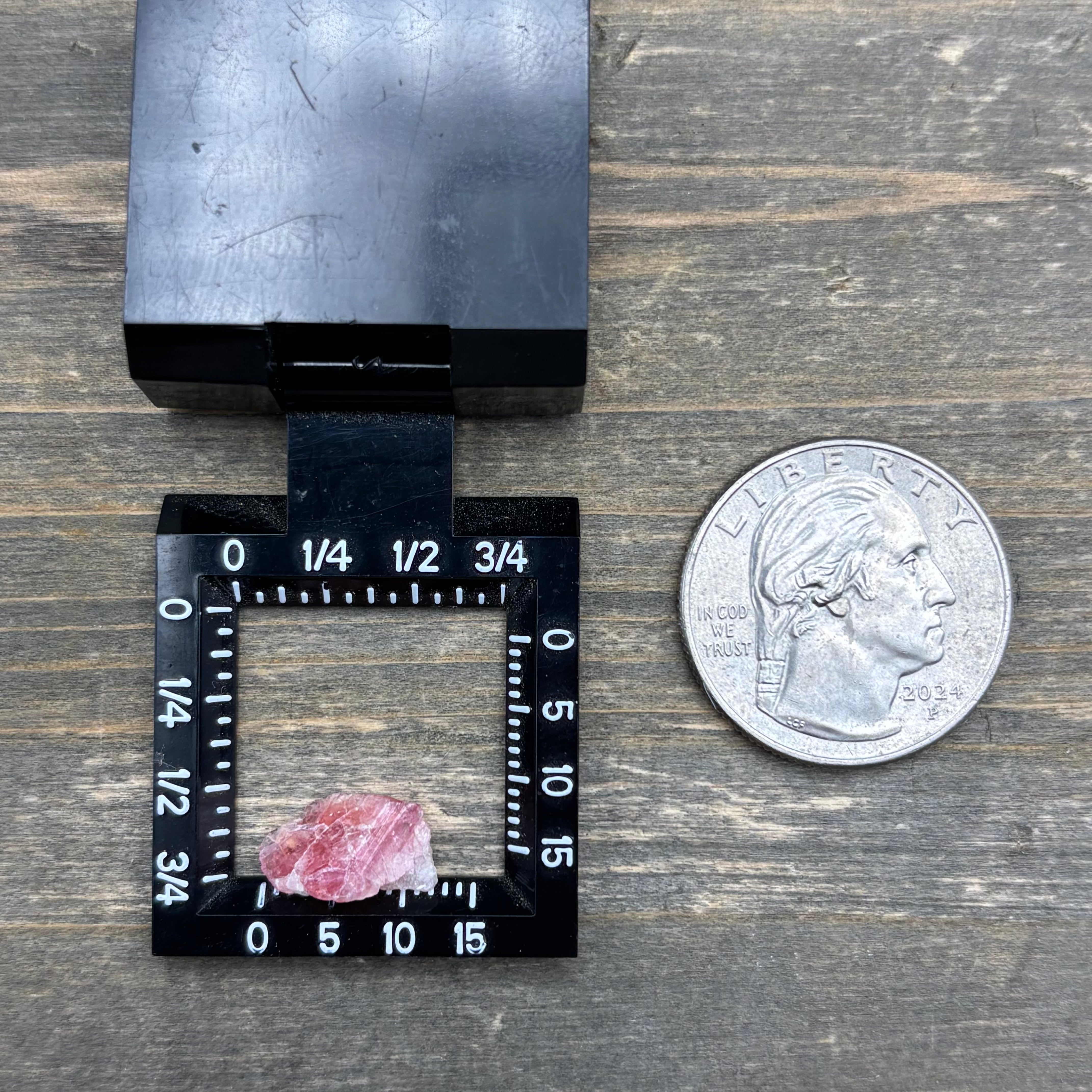 Raspberry Beryl (Pezzottaite) - 200