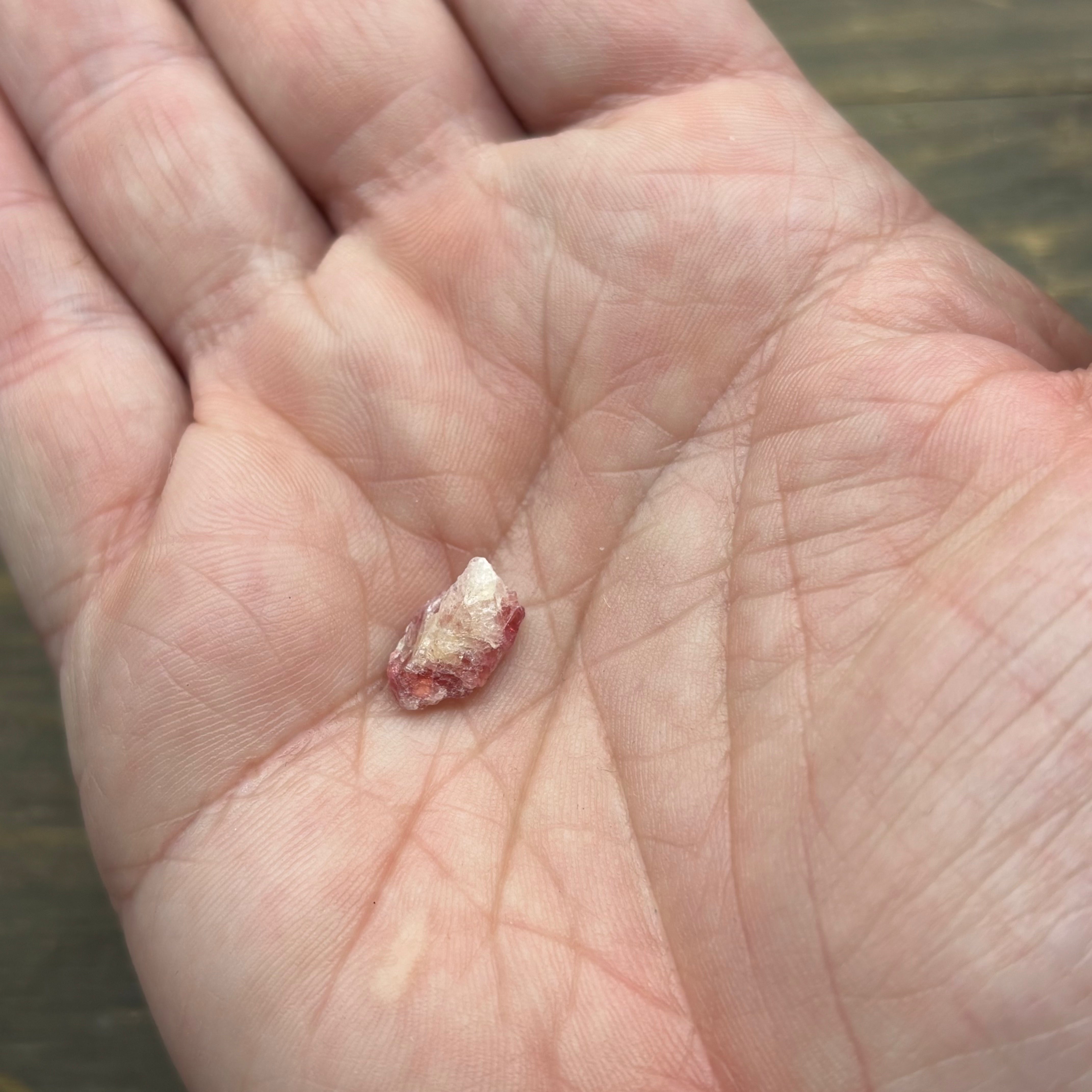 Raspberry Beryl (Pezzottaite) - 200
