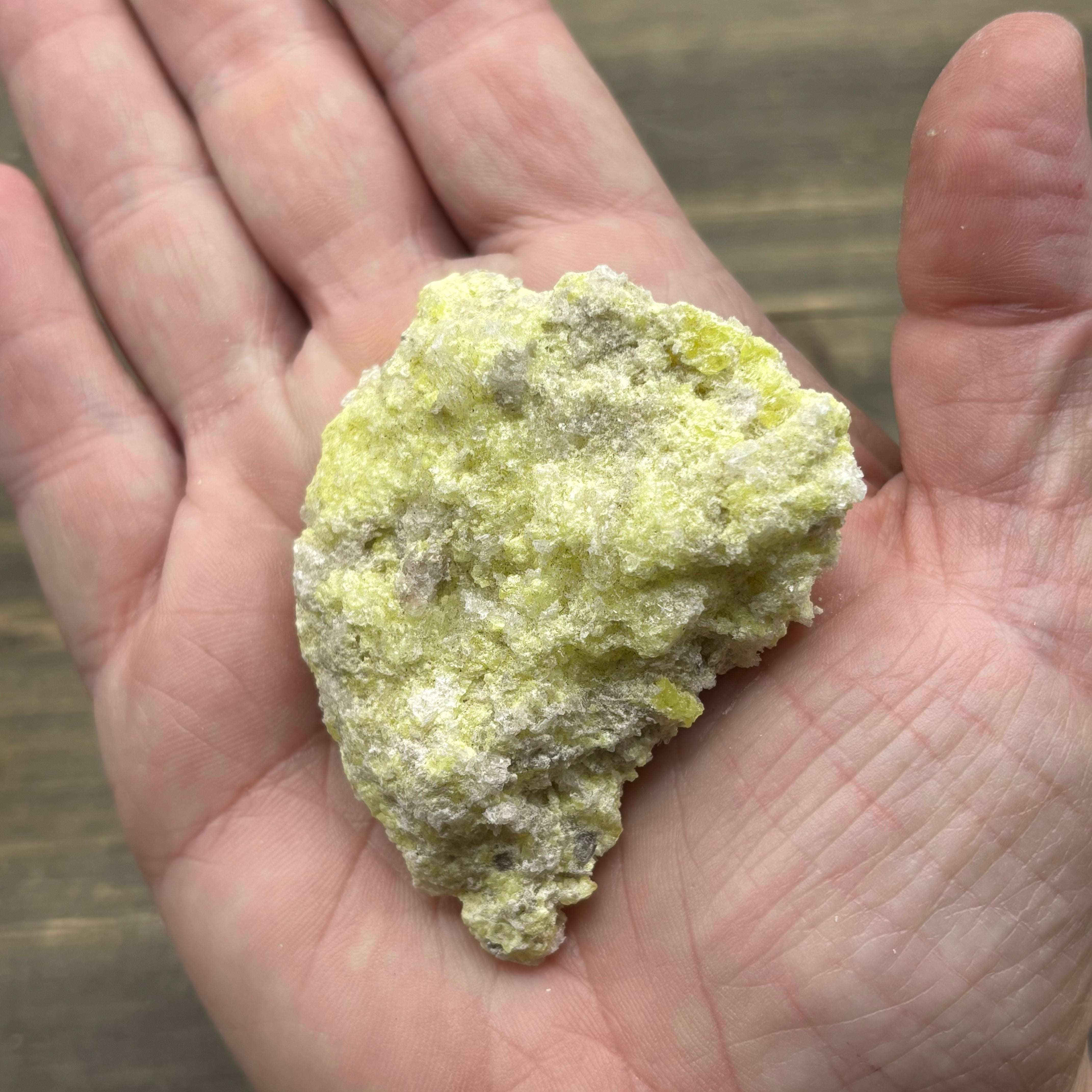 Sulfur on Quartz - 123