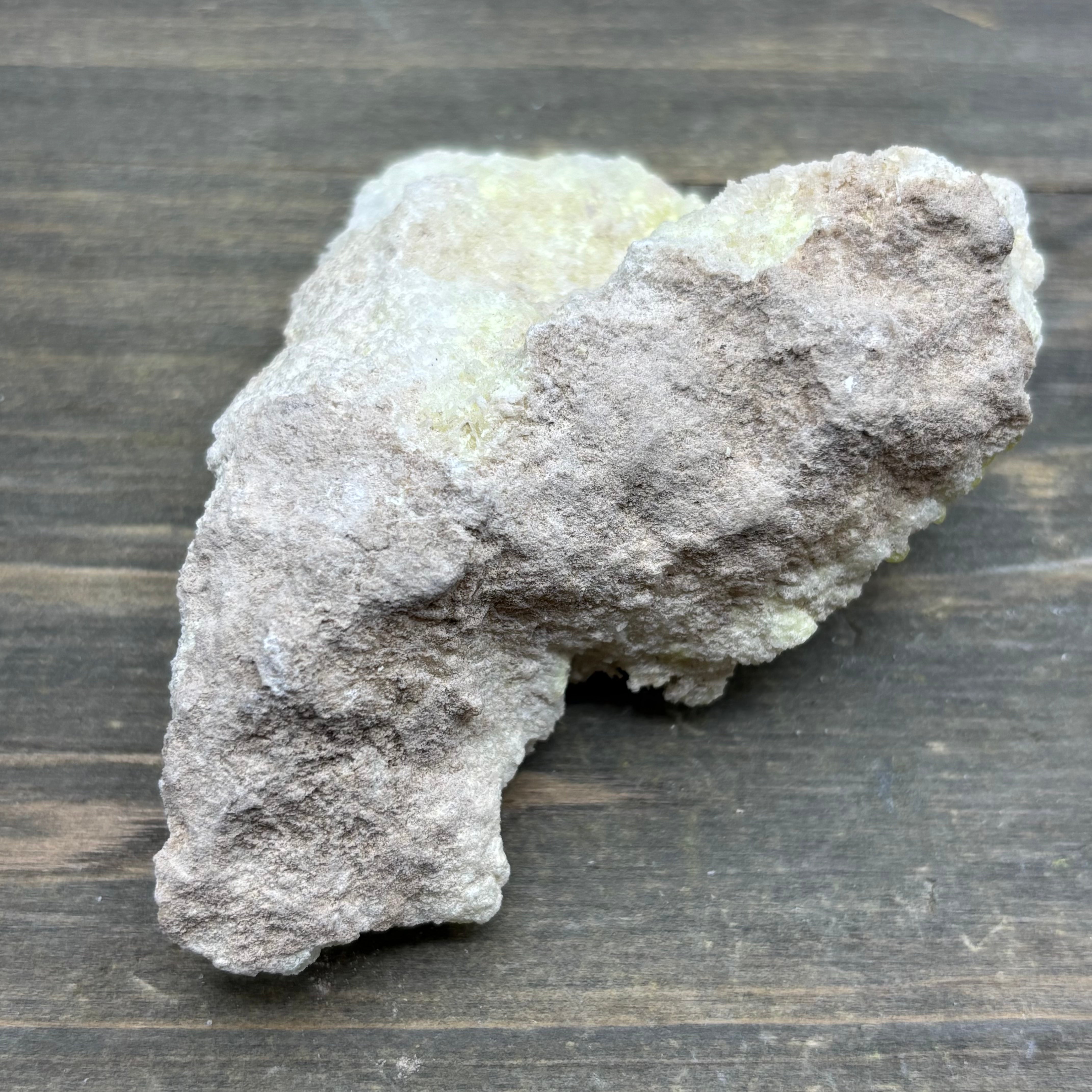 Sulfur on Quartz - 125