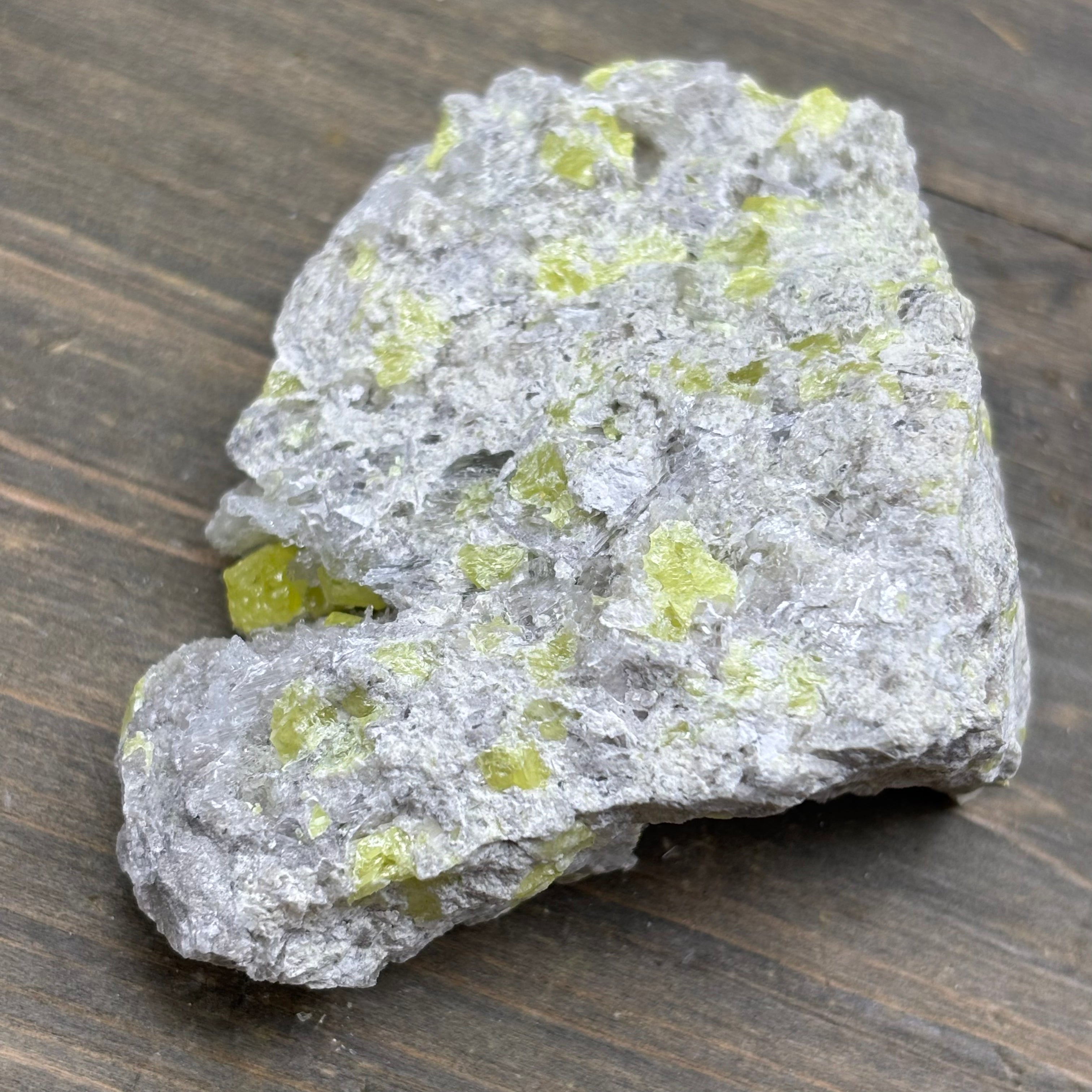 Sulfur on Quartz - 126