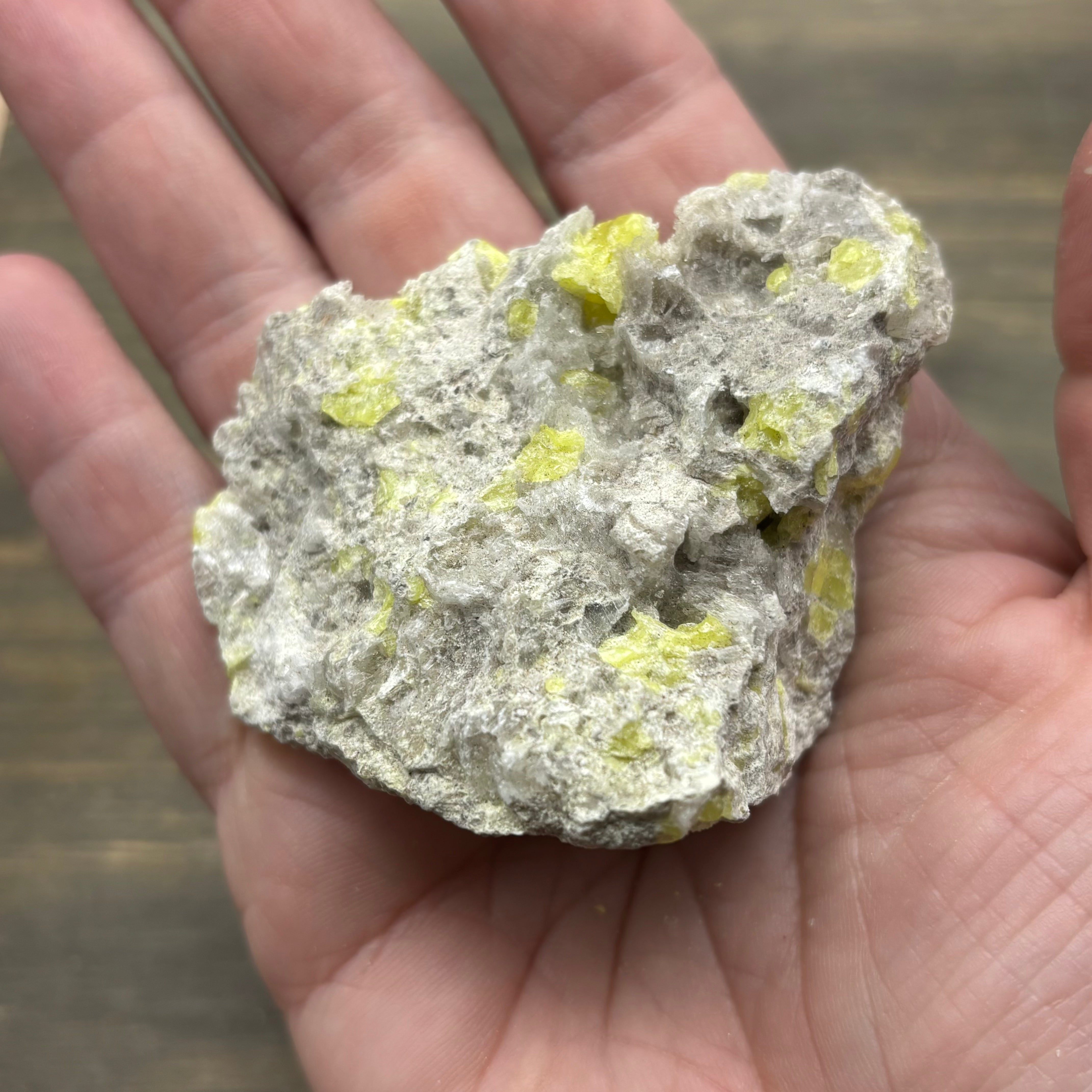 Sulfur on Quartz - 126