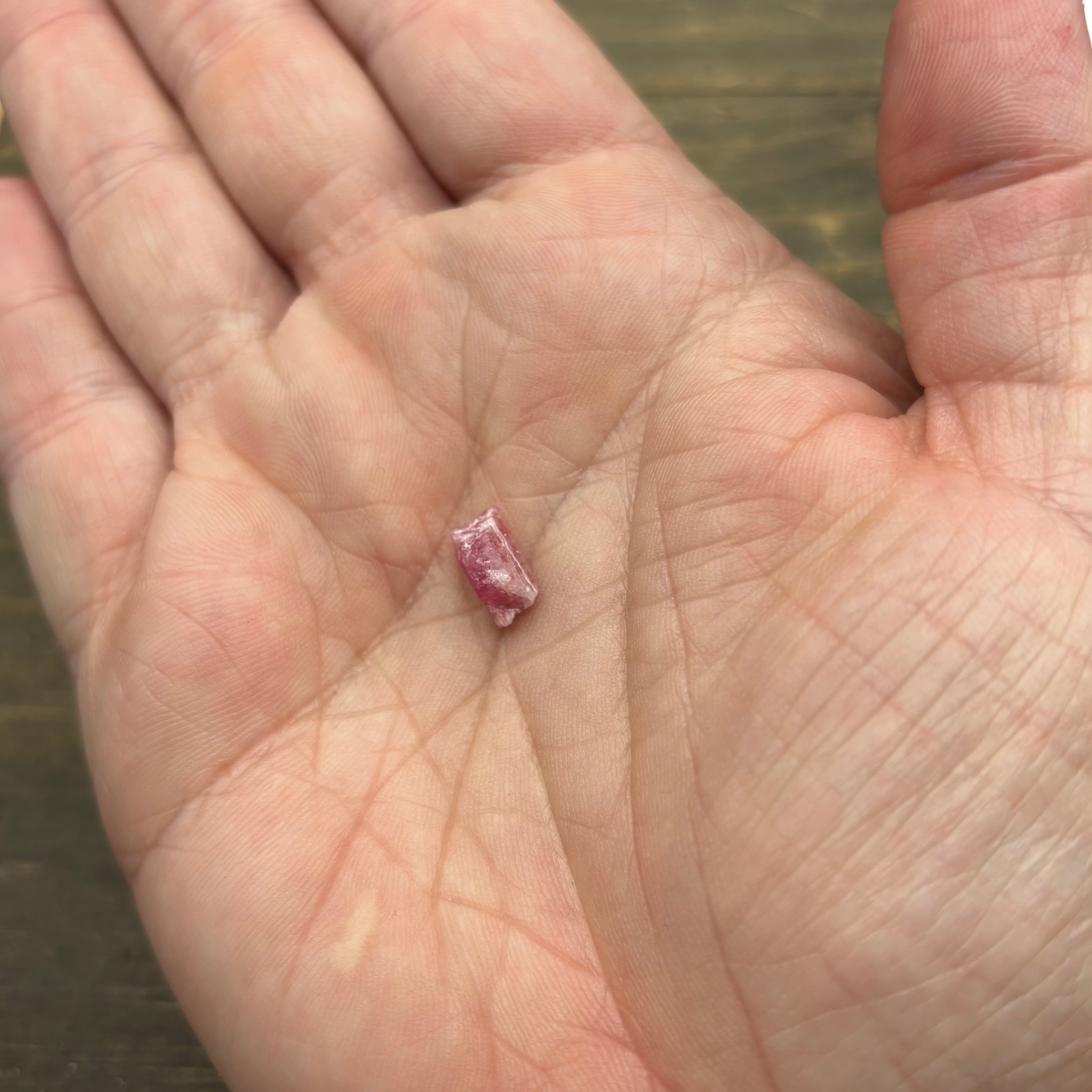 Raspberry Beryl (Pezzottaite) - 211