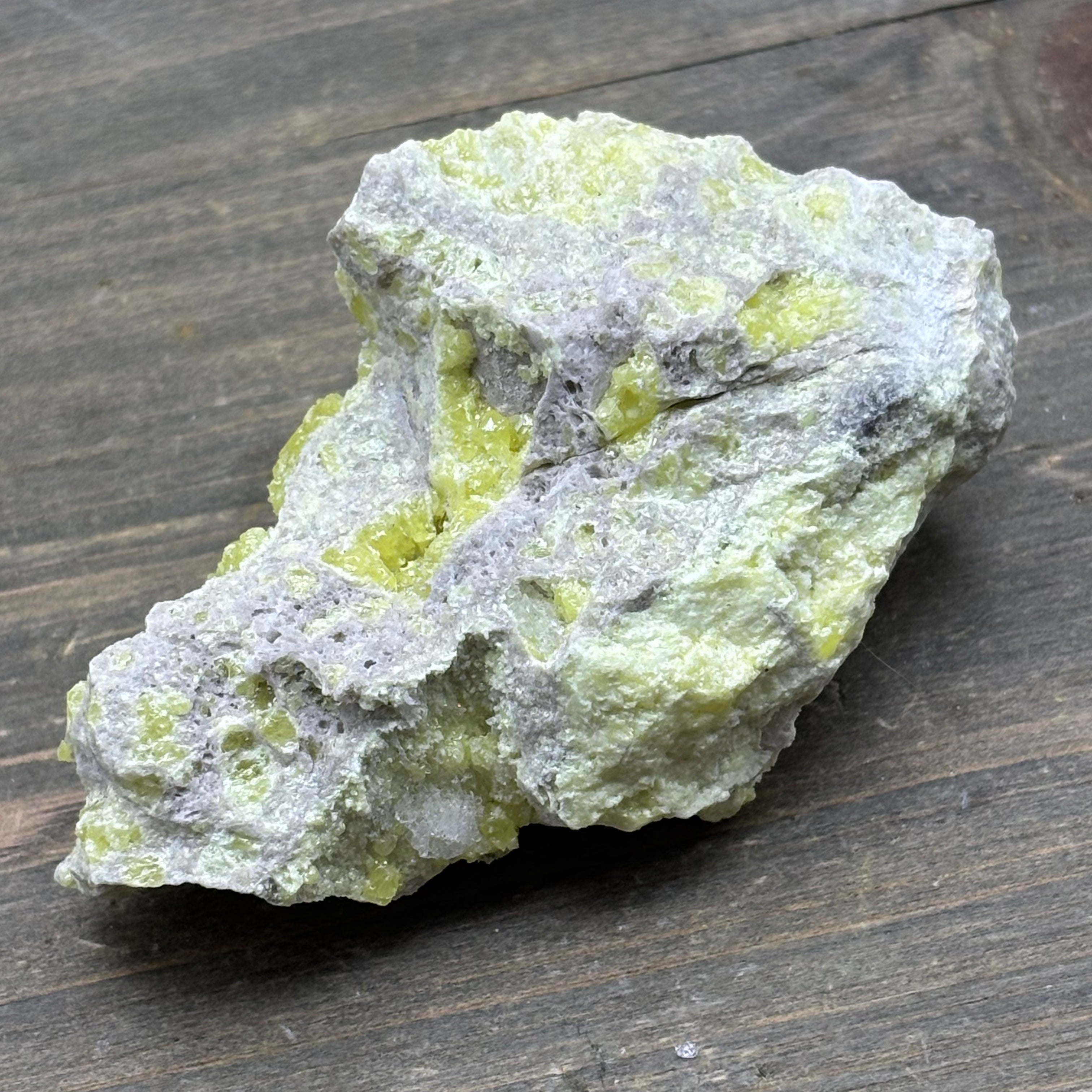 Sulfur on Quartz - 131