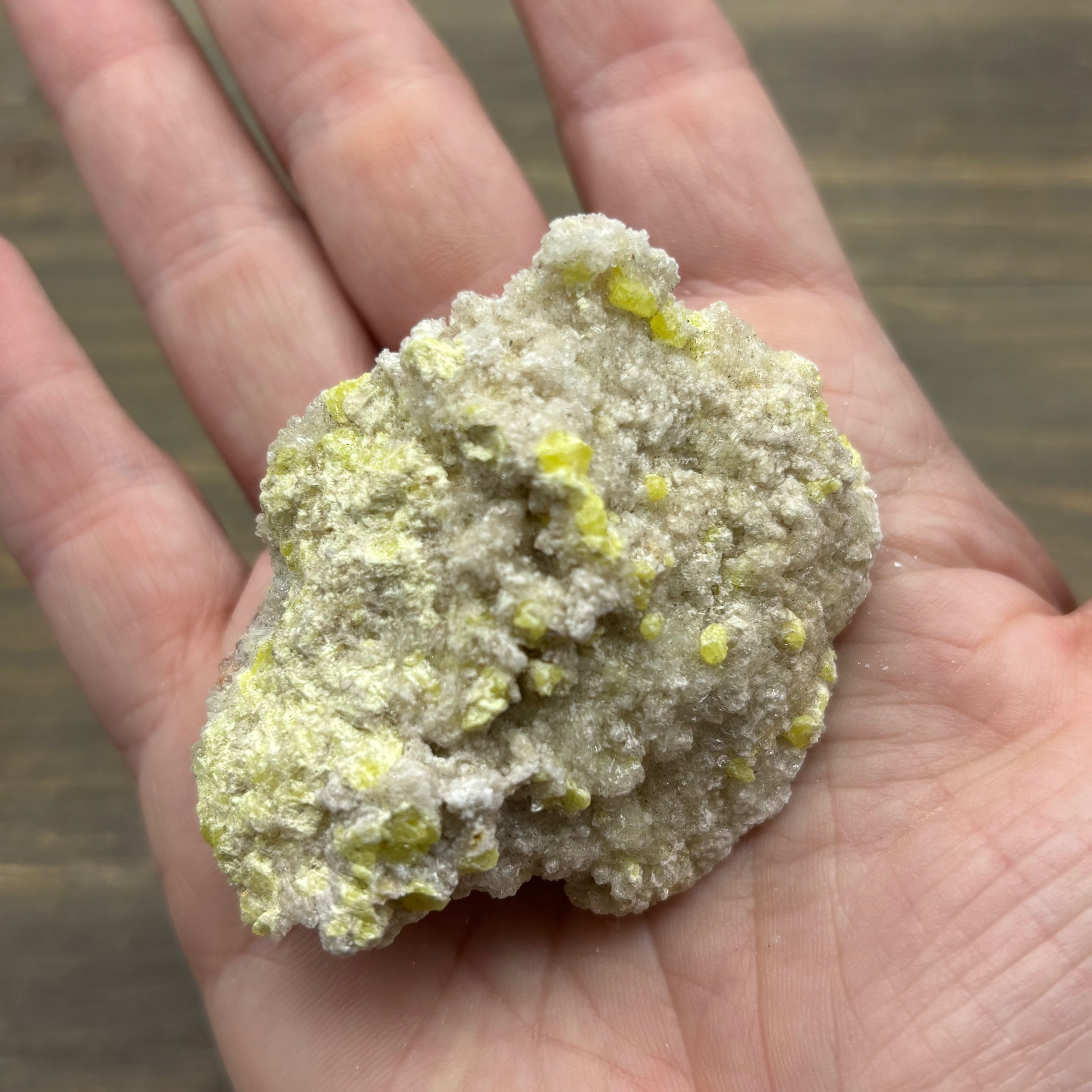 Sulfur on Quartz - 133