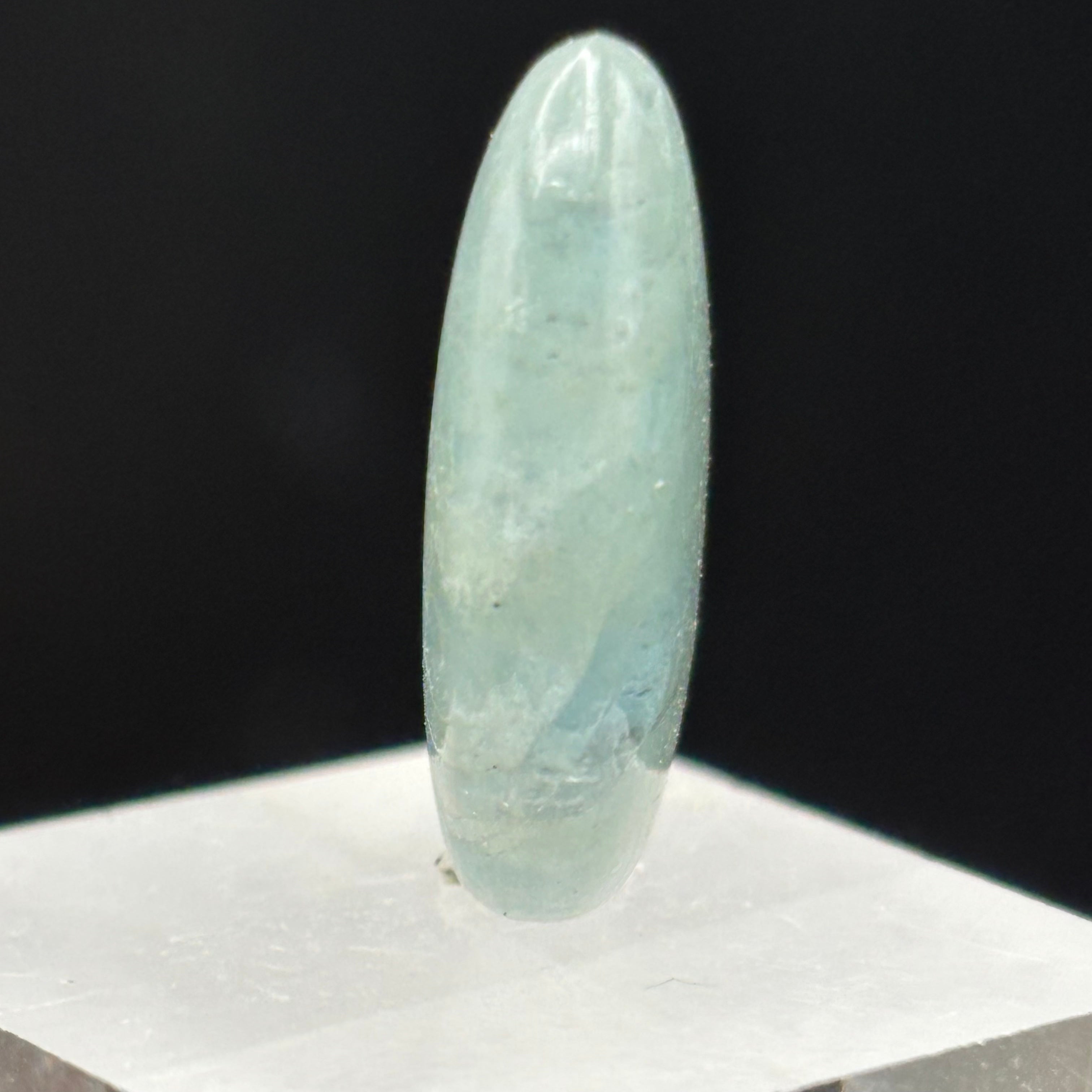 Aquamarine Magic Oval - 009