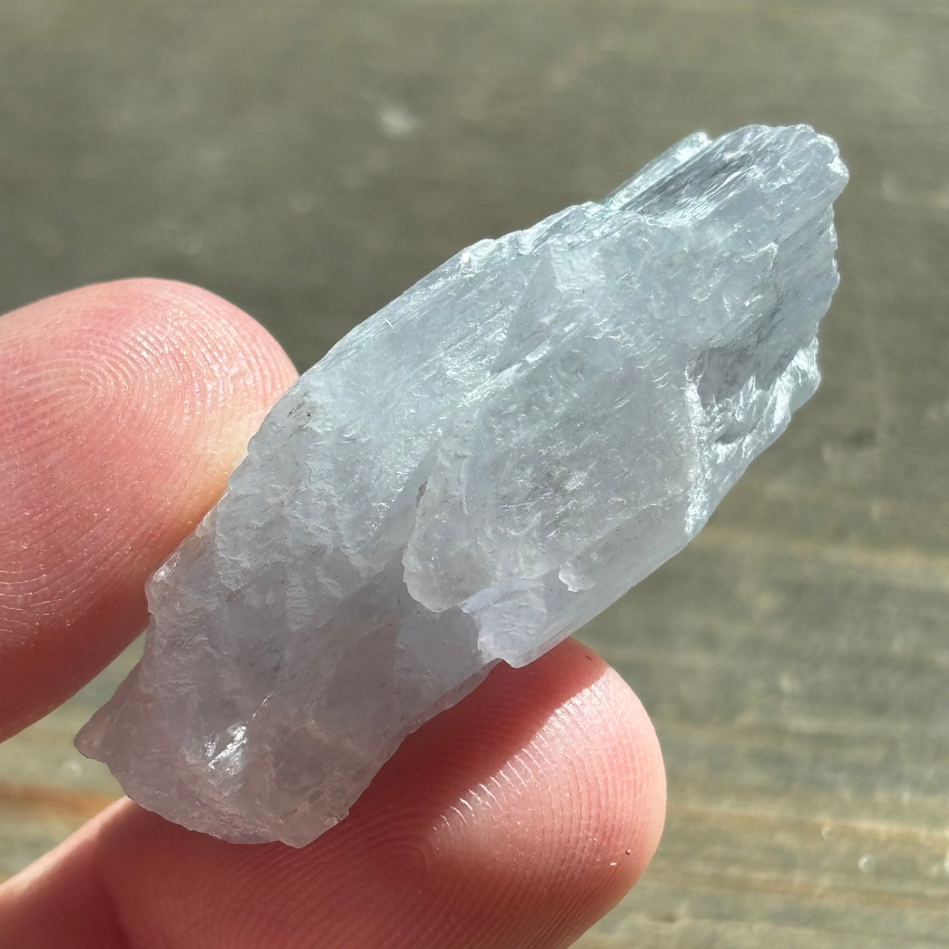 Kunzite (Spodumene) - 031