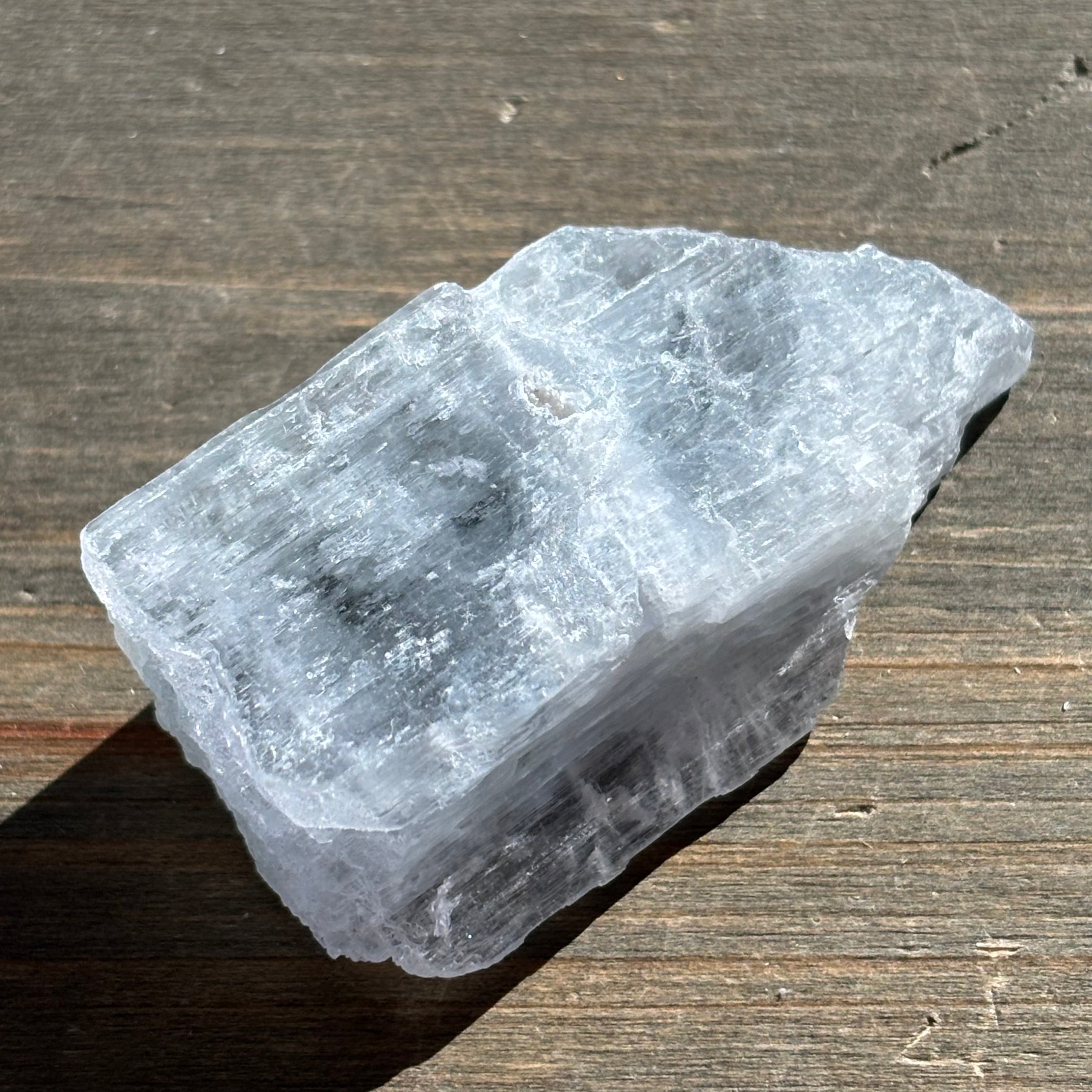 Kunzite (Spodumene) - 032