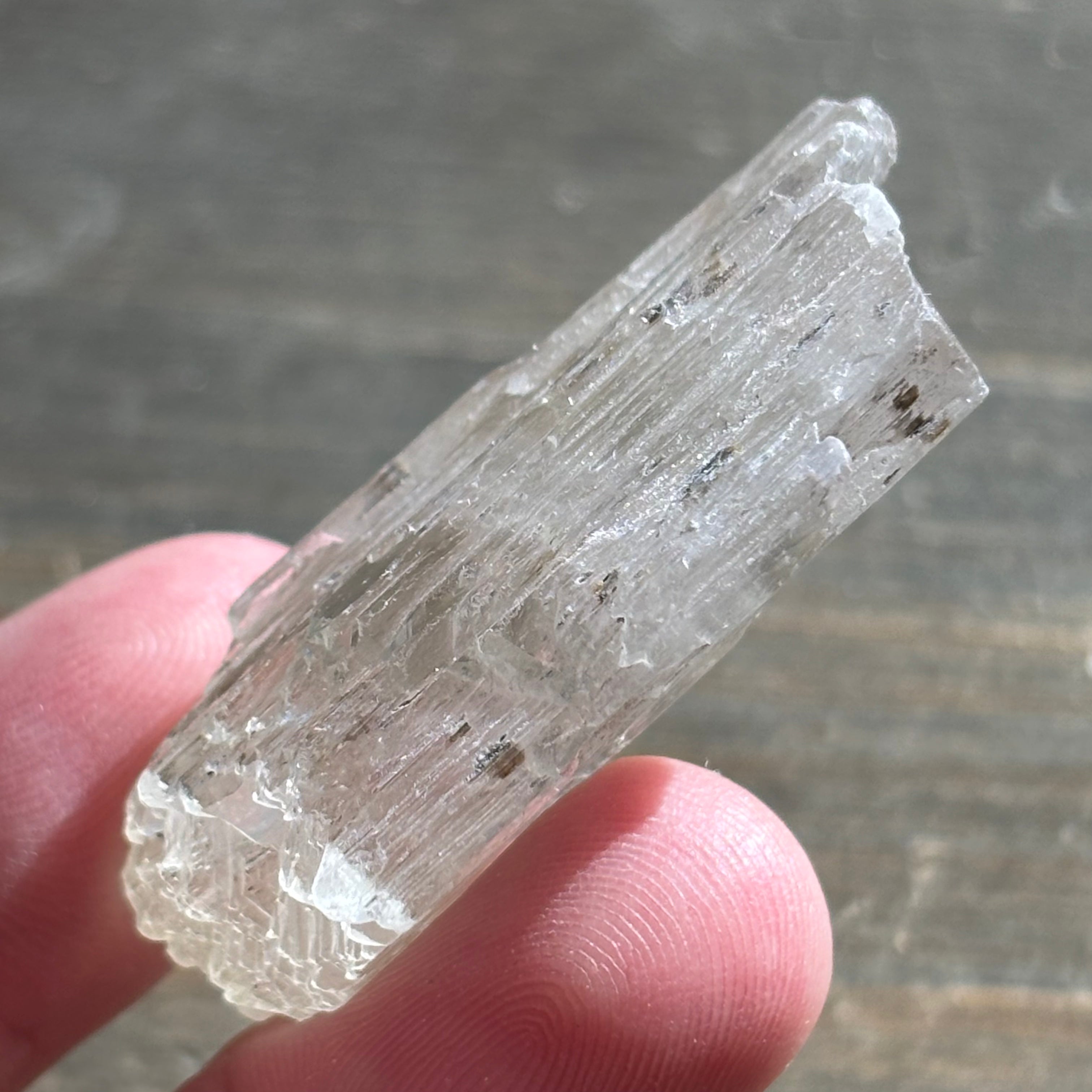 Kunzite (Spodumene) - 040
