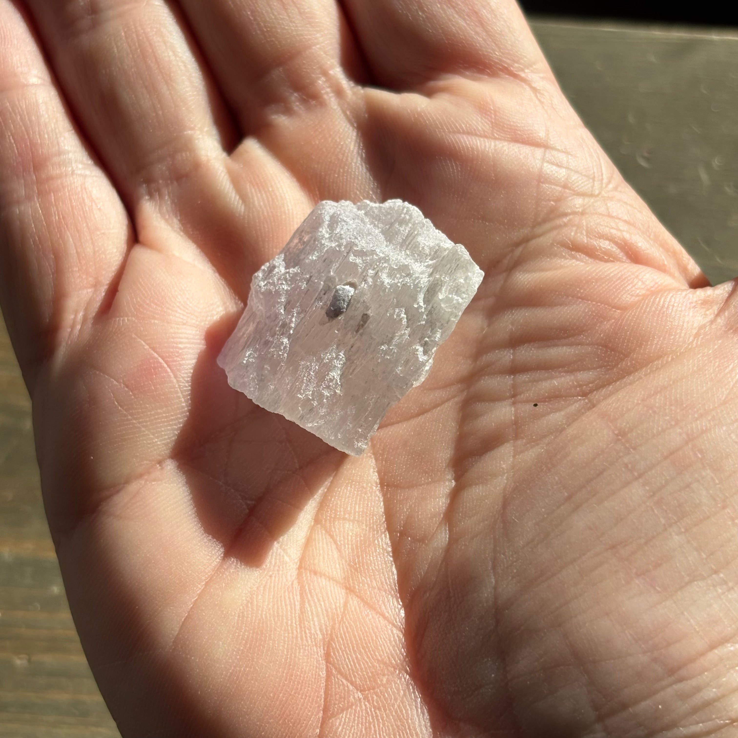 Kunzite (Spodumene) - 042