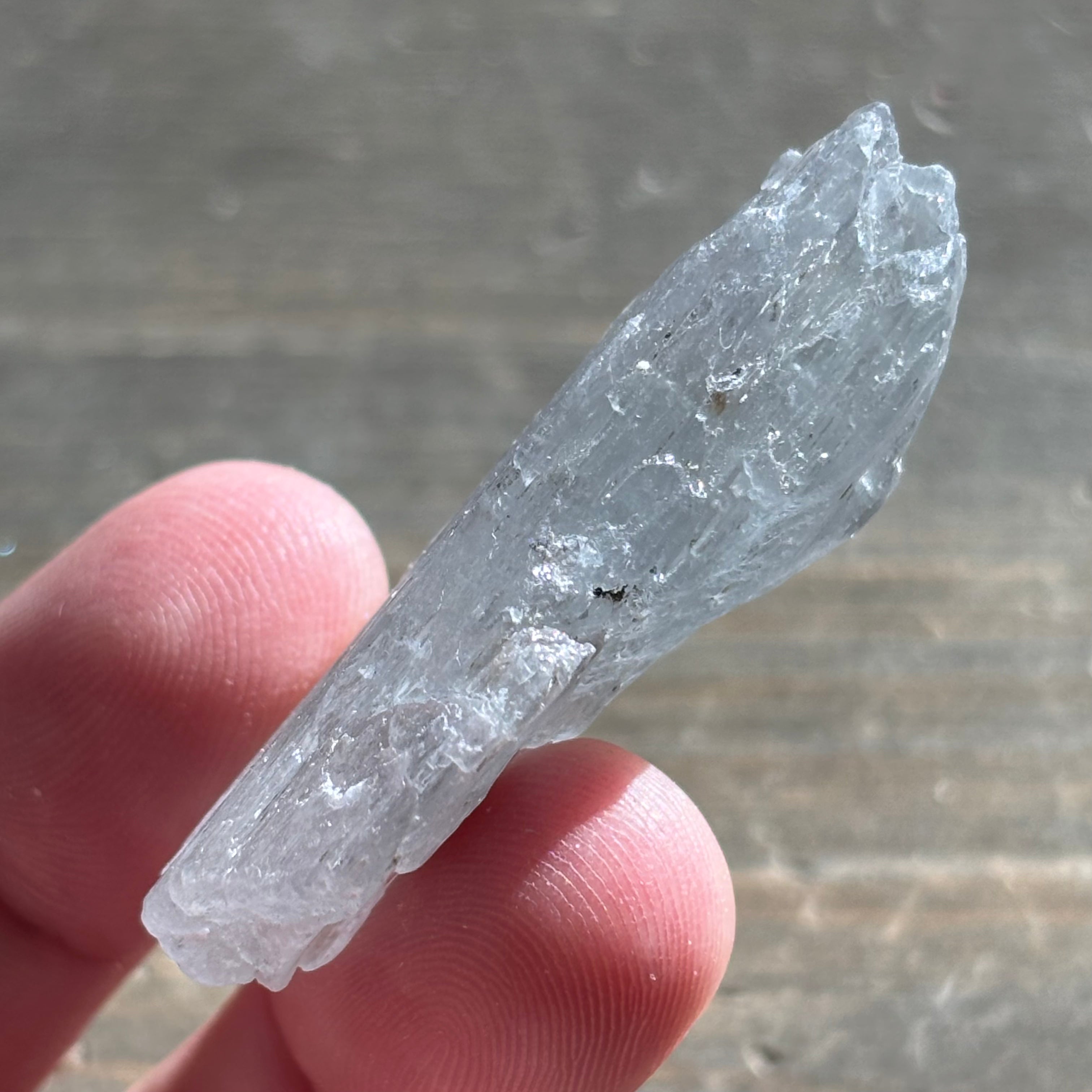 Kunzite (Spodumene) - 043