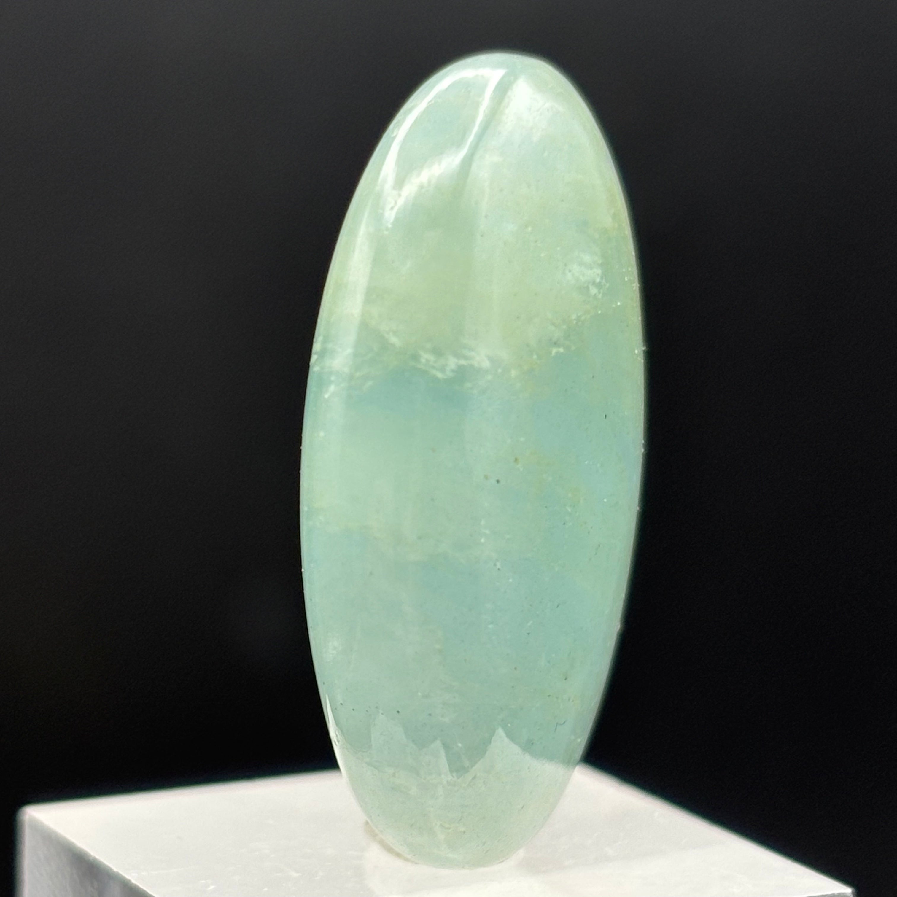 Aquamarine Magic Oval - 044