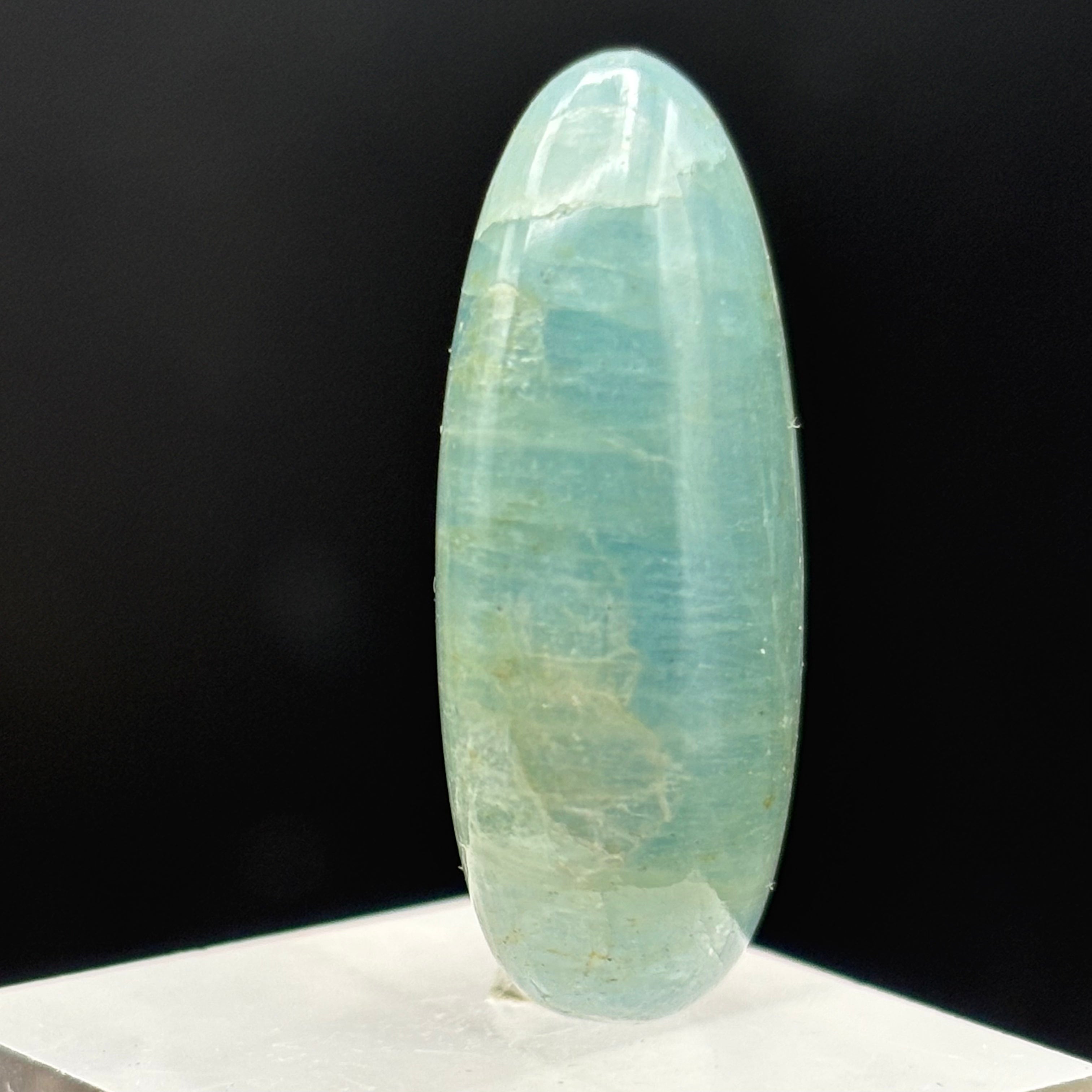 Aquamarine Magic Oval - 047