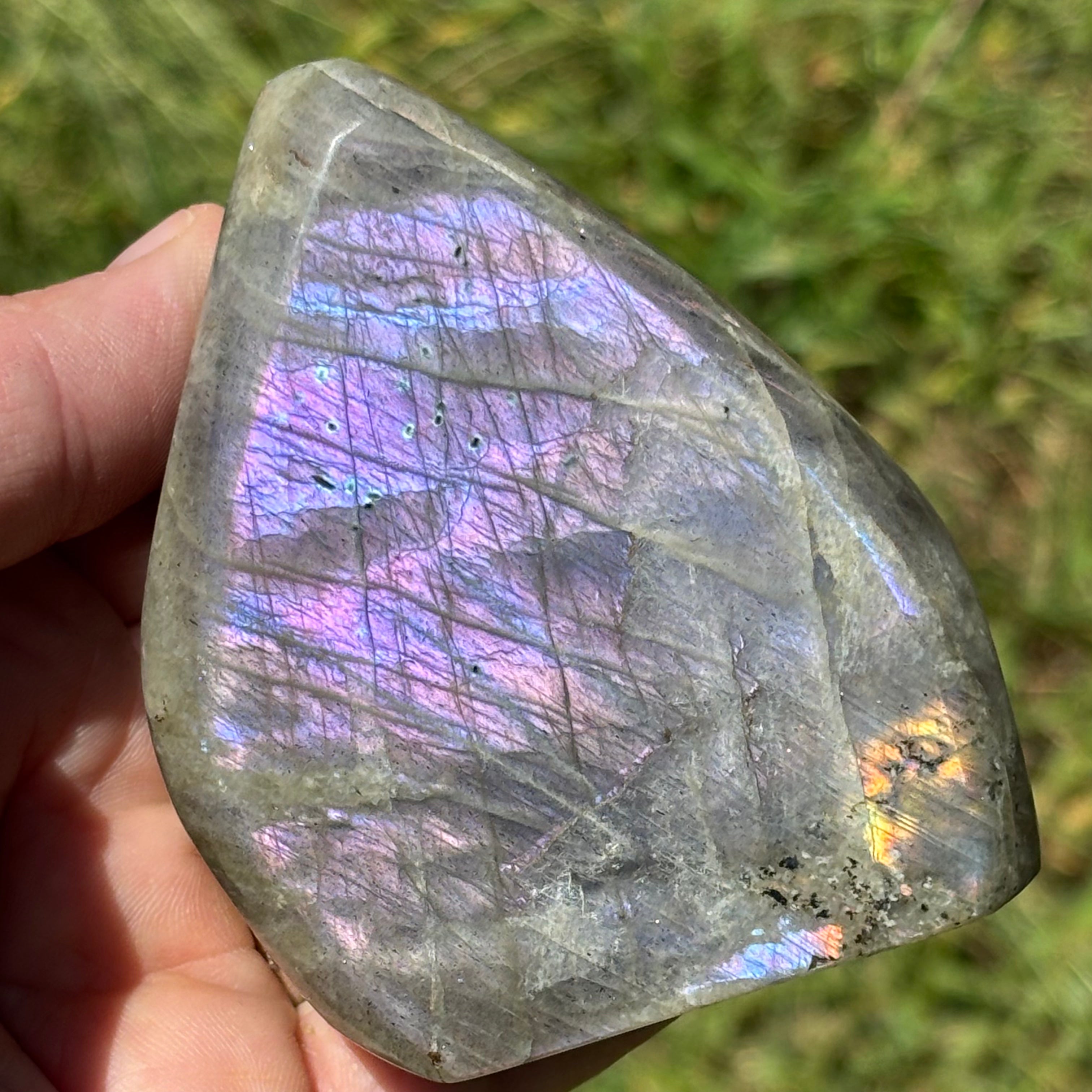 Rare Labradorite - 243