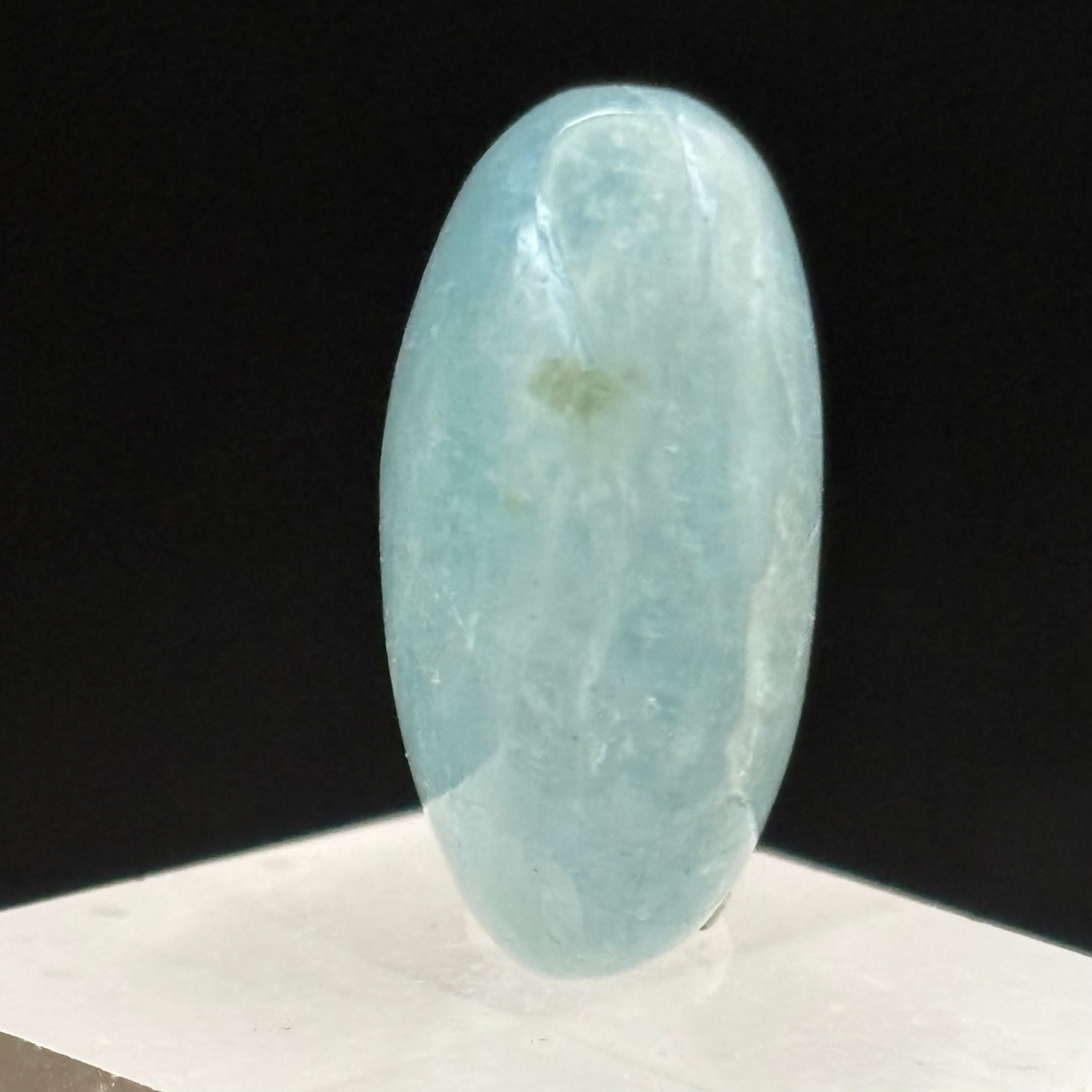 Aquamarine Magic Oval - 058