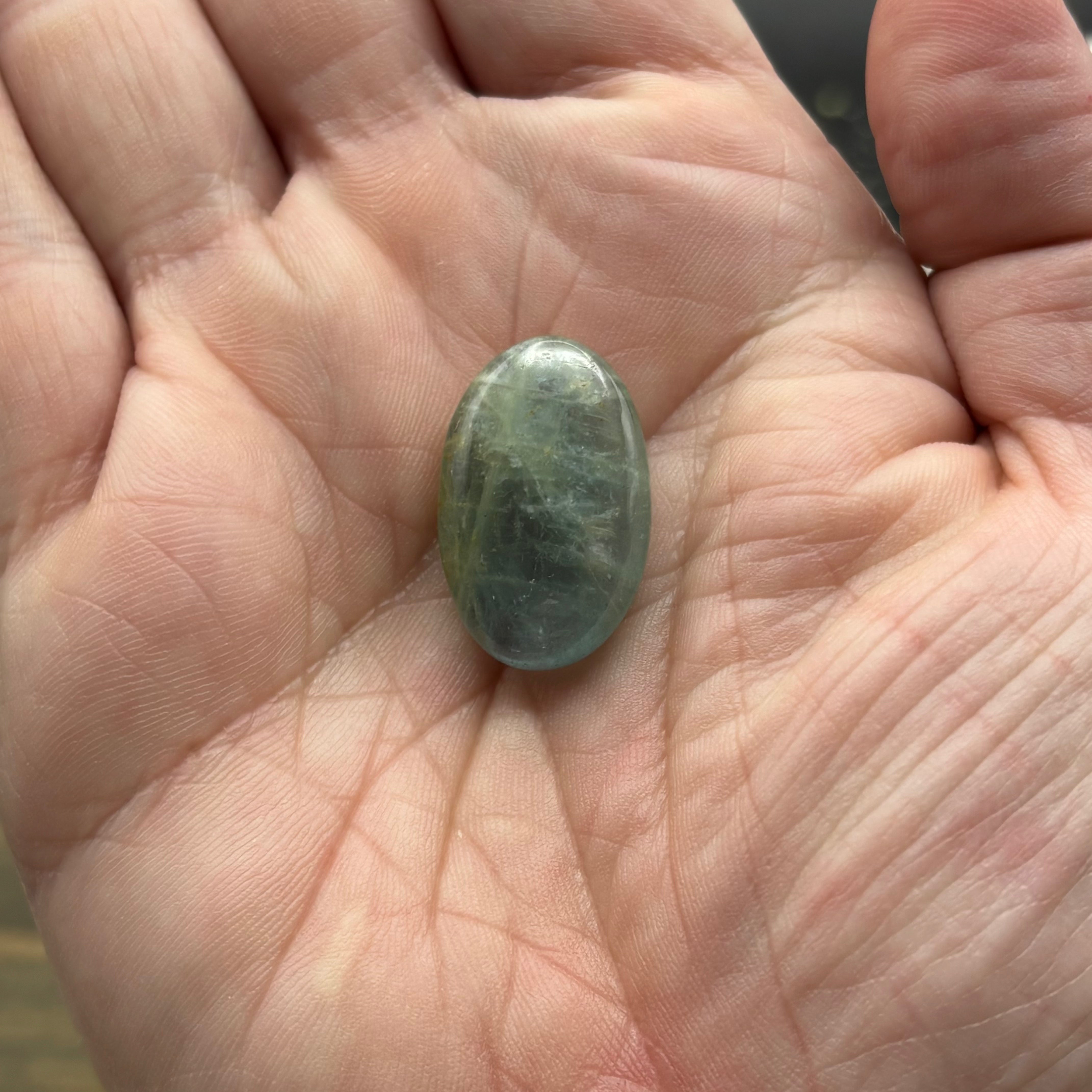 Aquamarine Magic Oval - 062