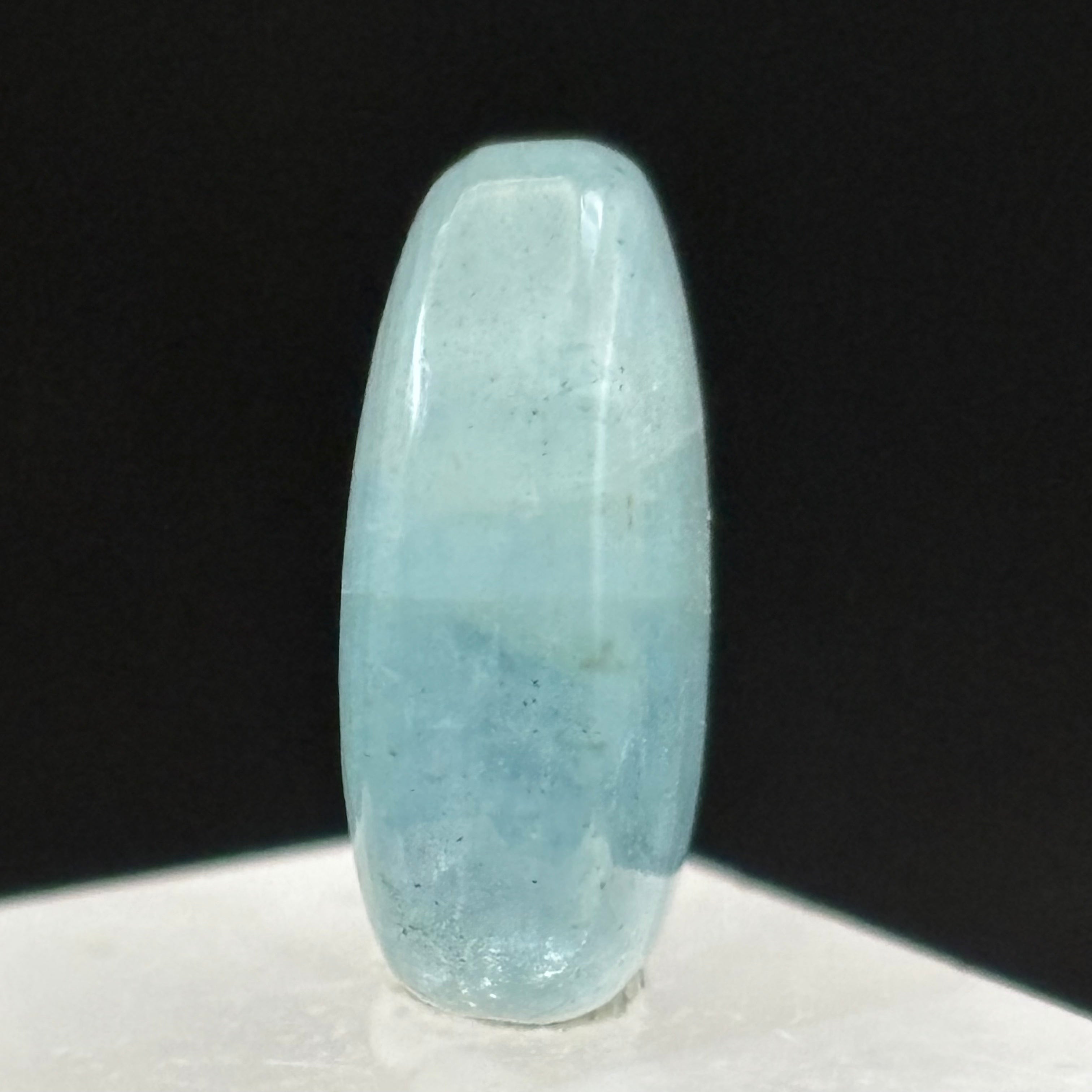 Aquamarine Magic Oval - 065