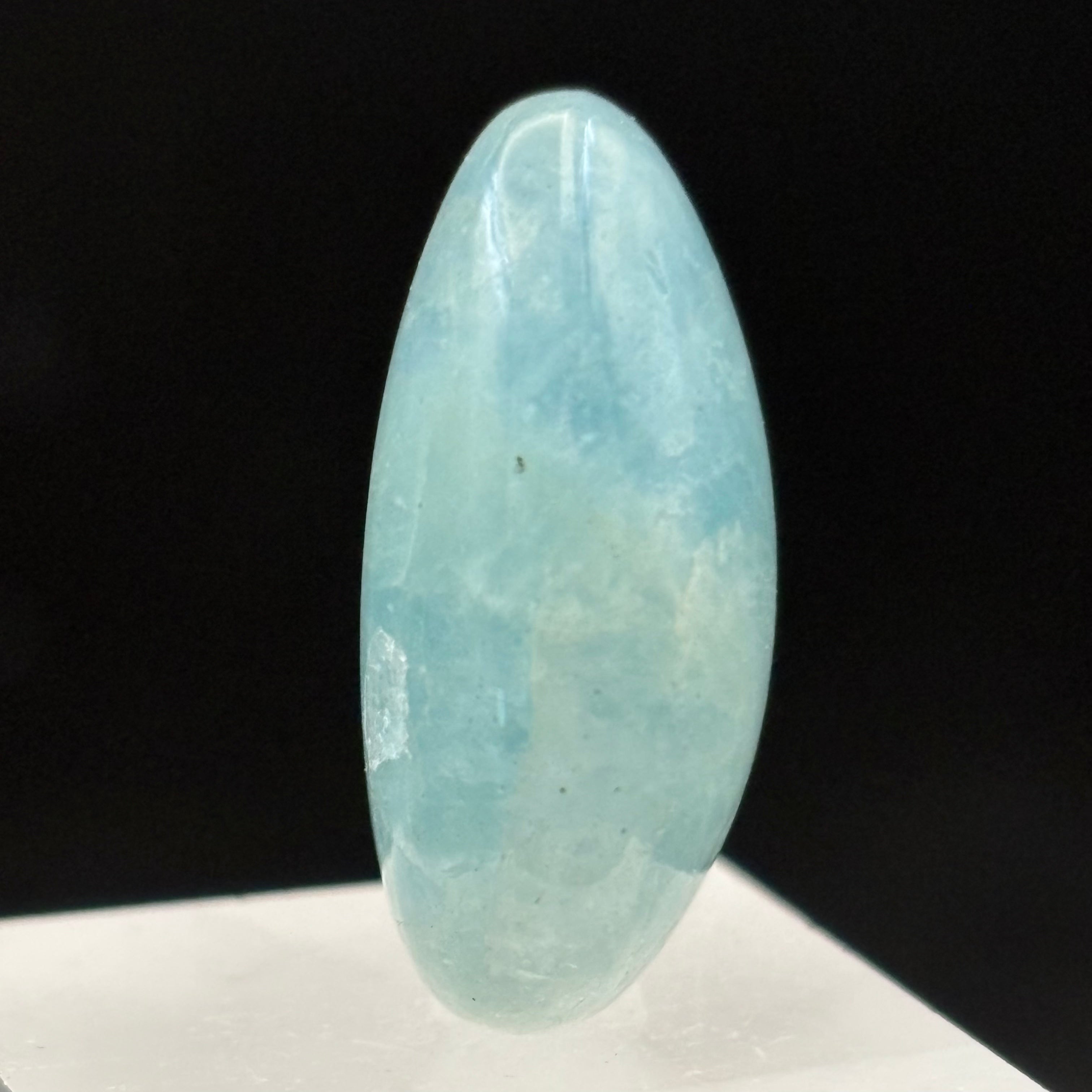Aquamarine Magic Oval - 067