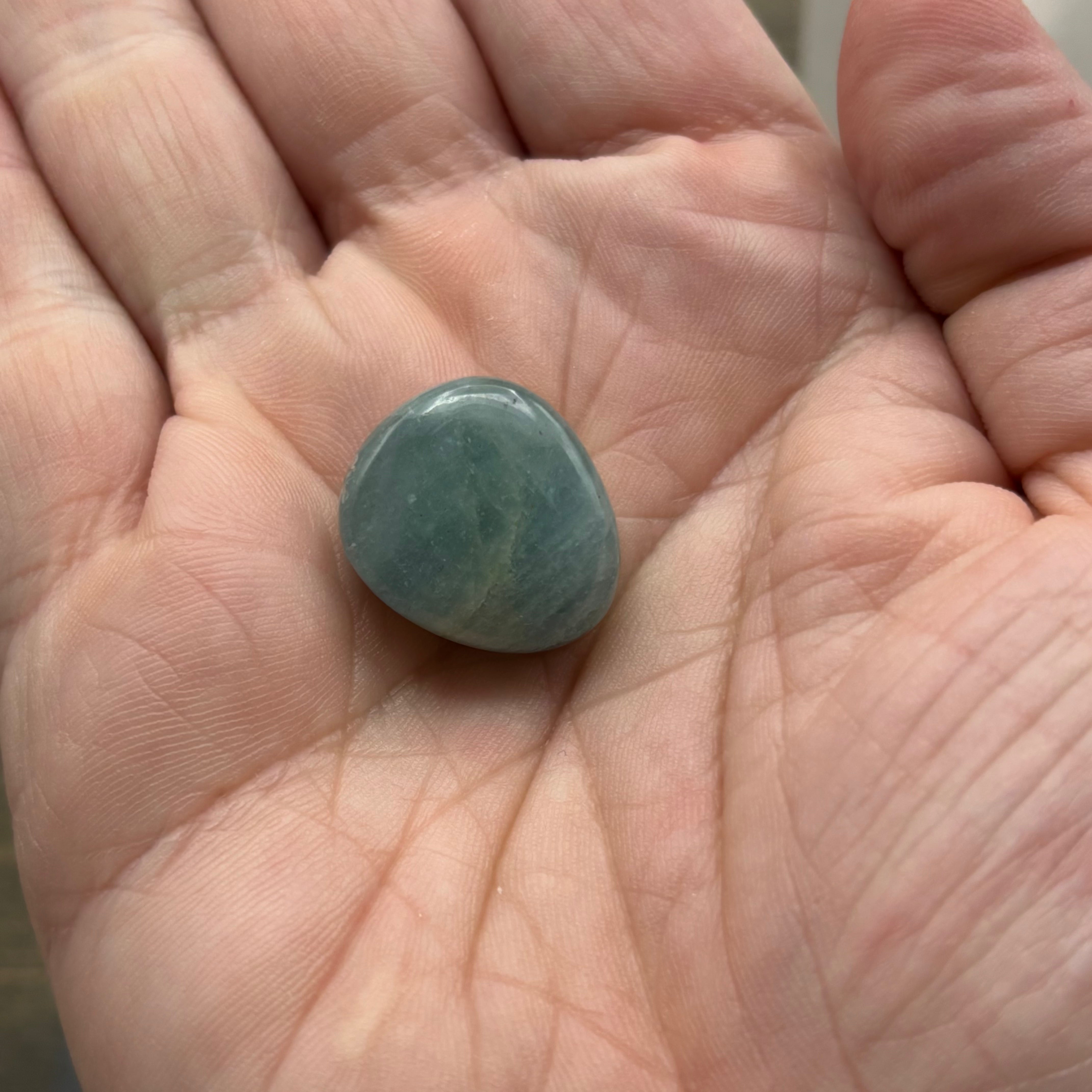 Aquamarine Magic Oval - 070