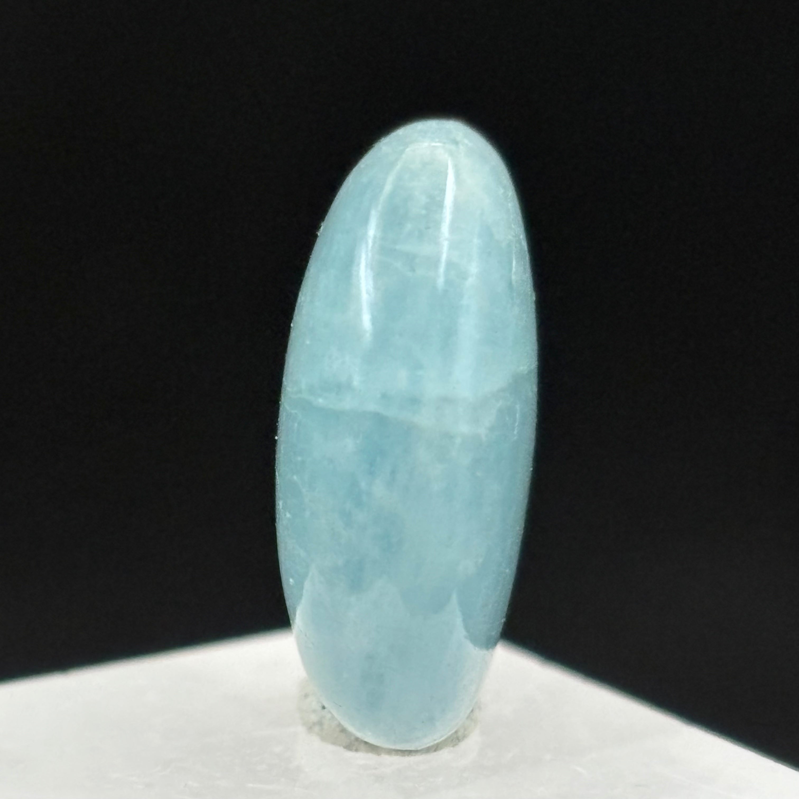 Aquamarine Magic Oval - 076