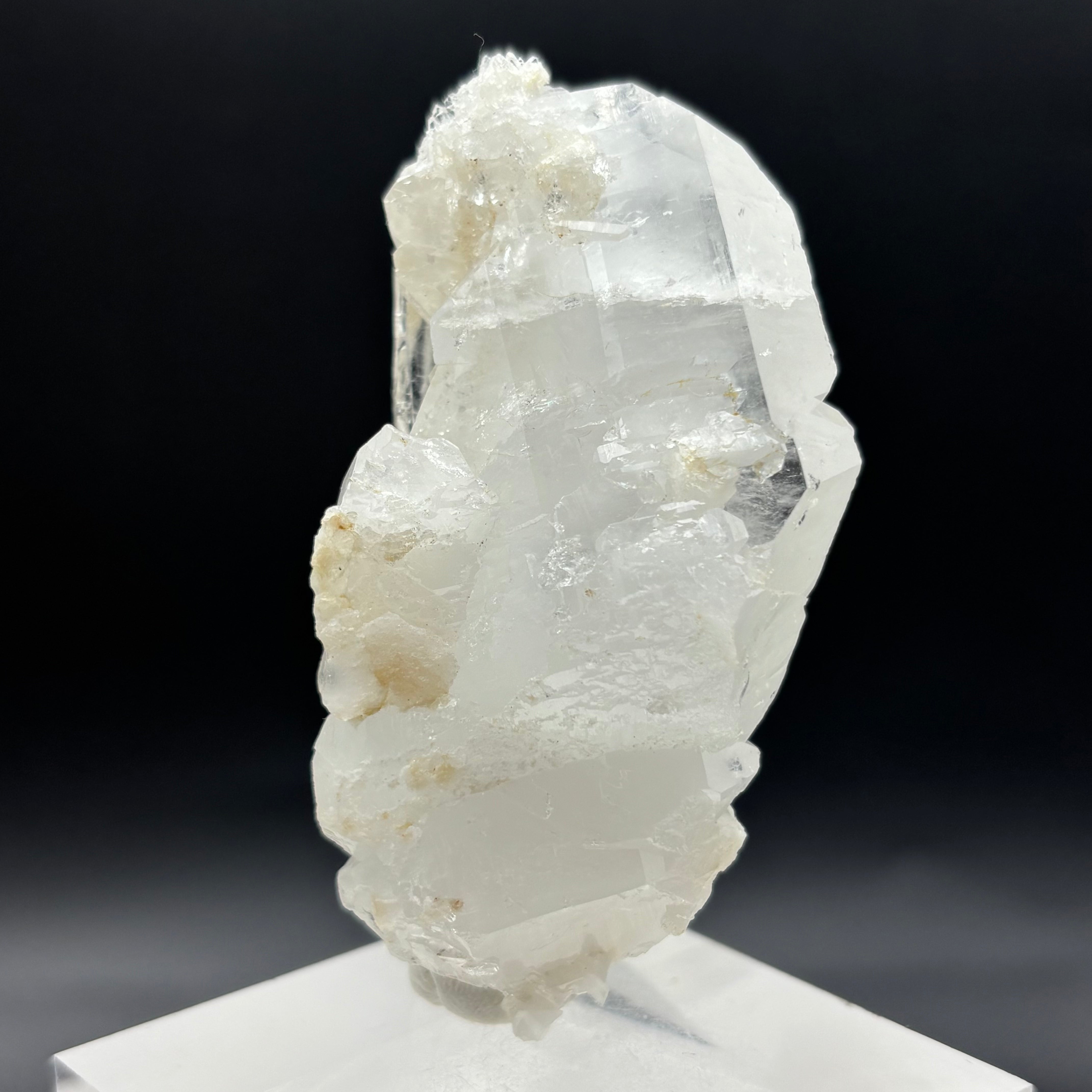 Highly Transparent Faden Quartz - 178