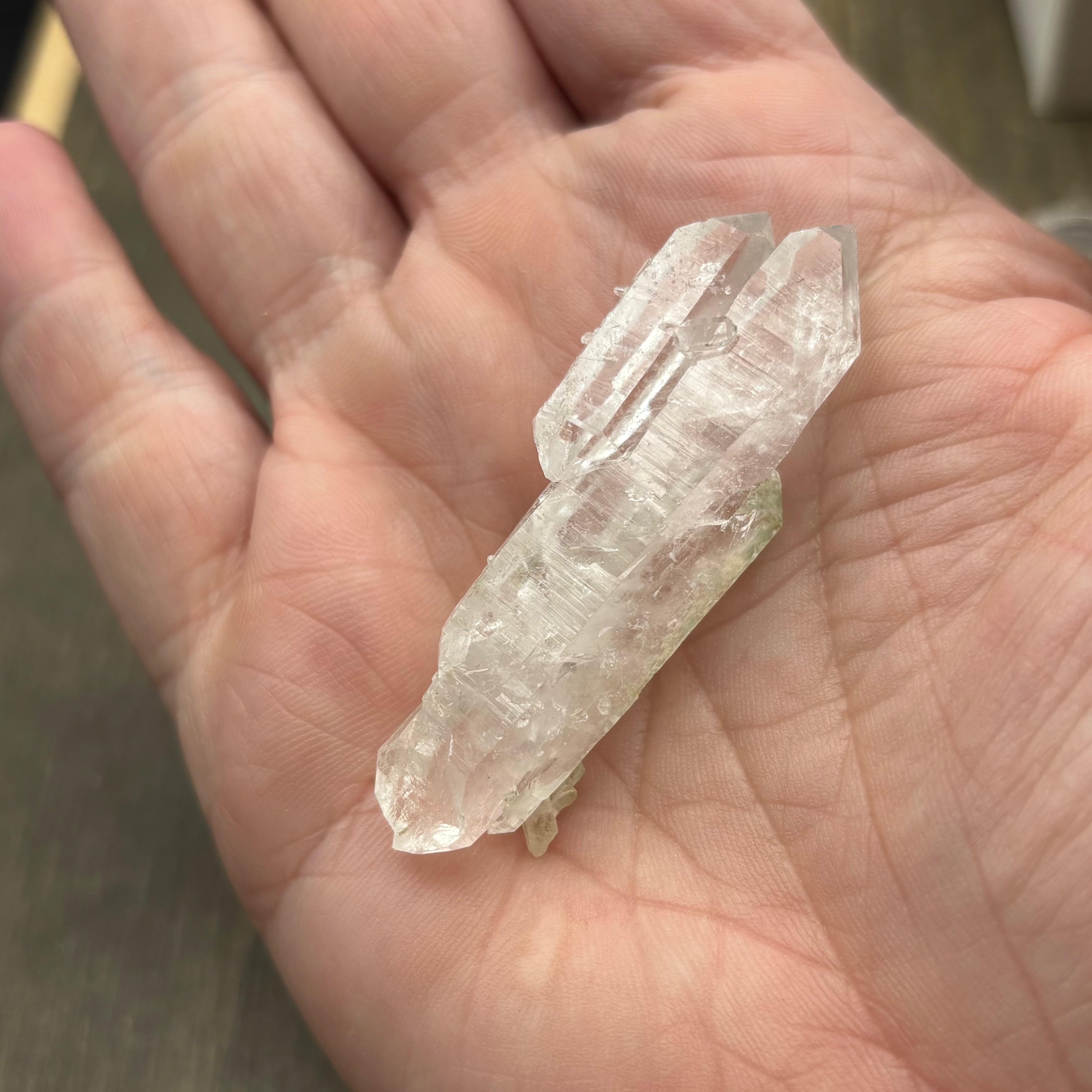 Highly Transparent Faden Quartz - 191
