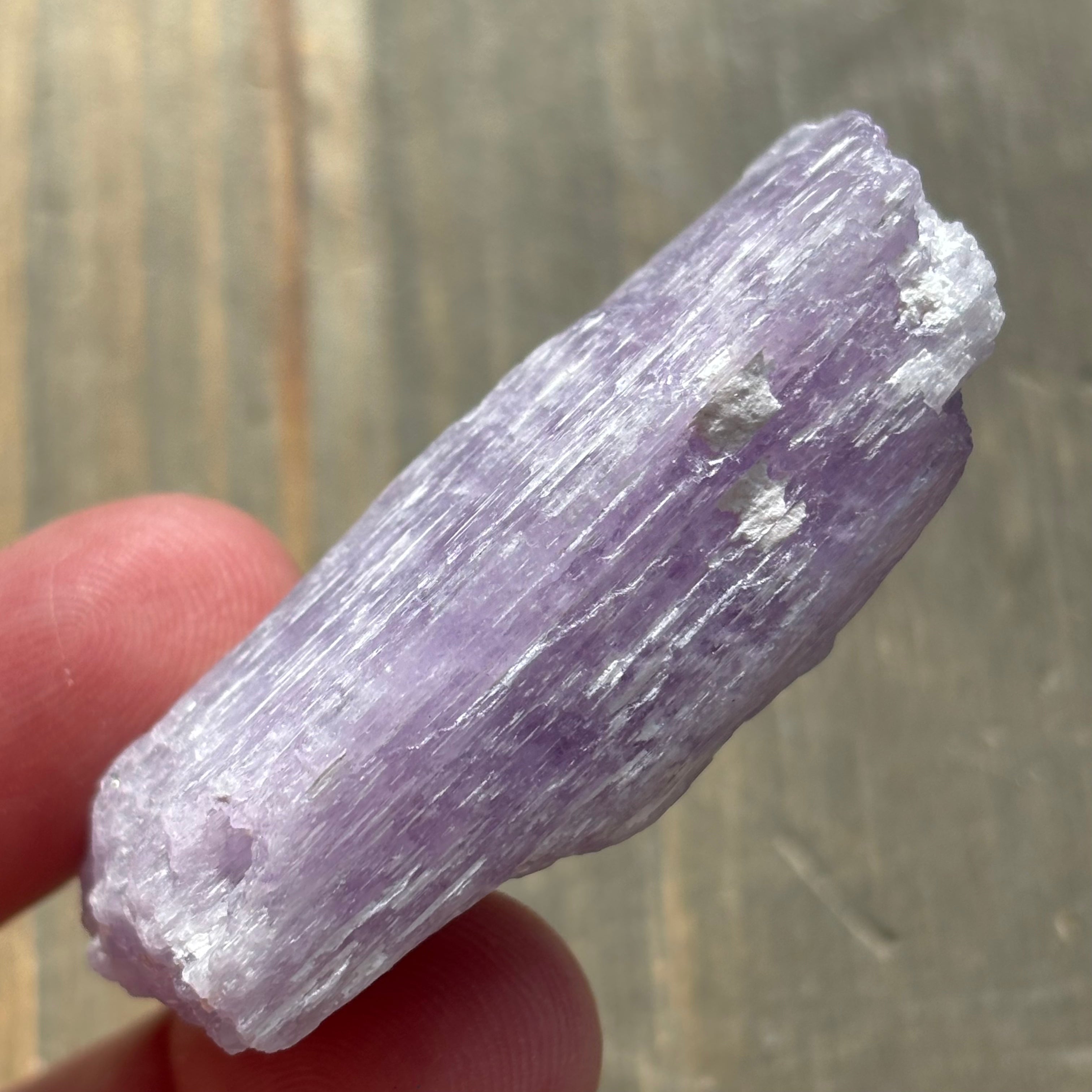 Kunzite (Spodumene) - 002