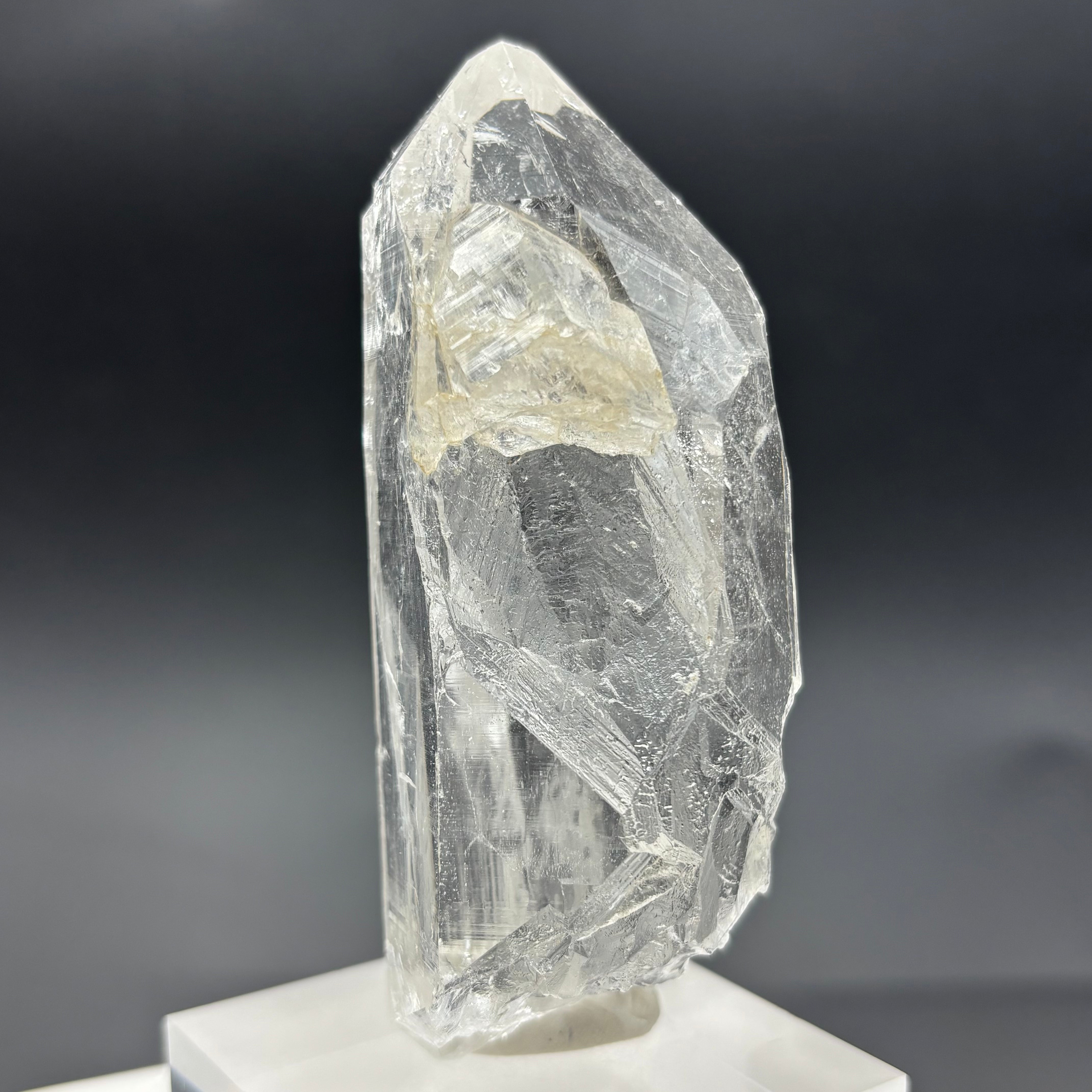 Himalayan Master Healer Quartz - 247