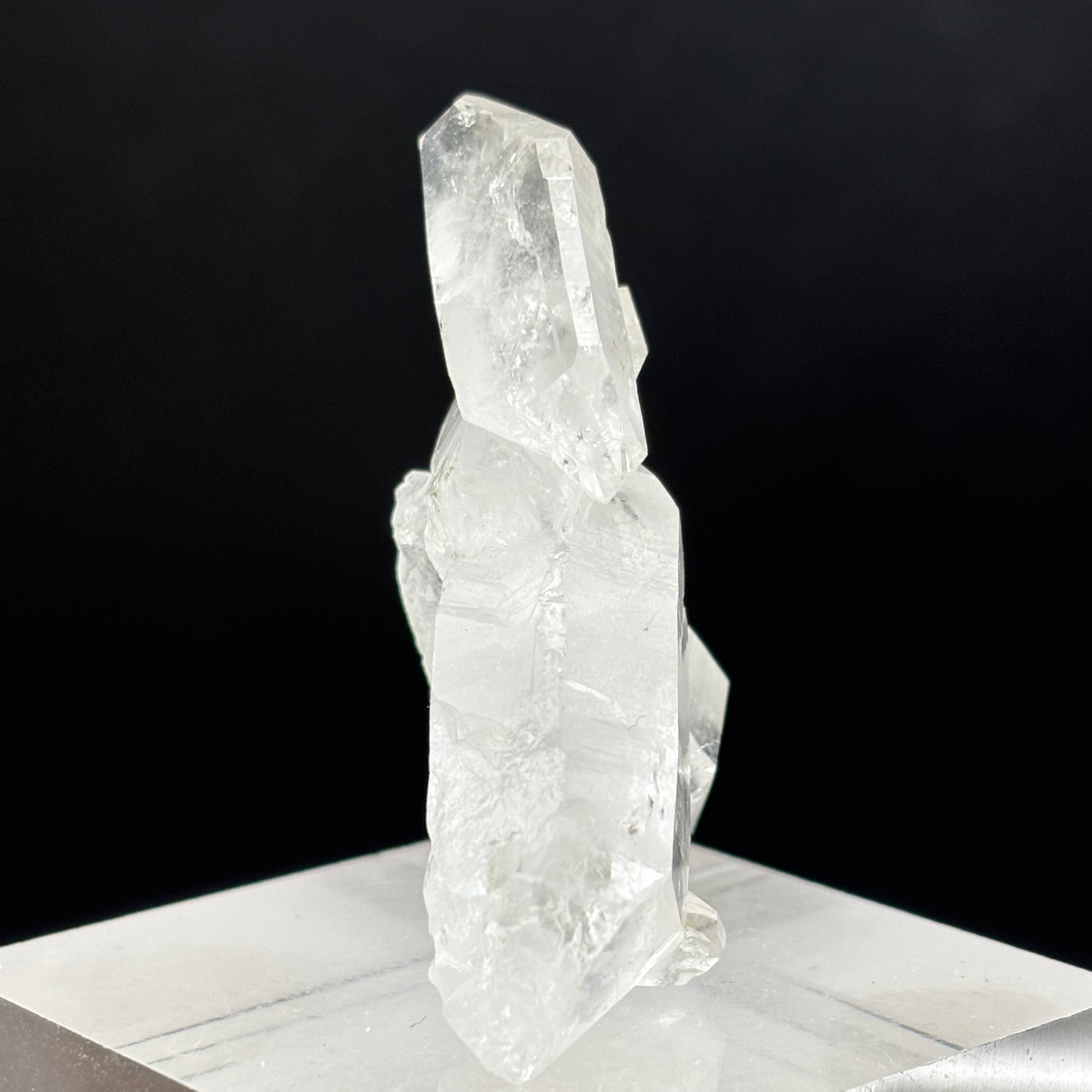 Highly Transparent Faden Quartz - 225