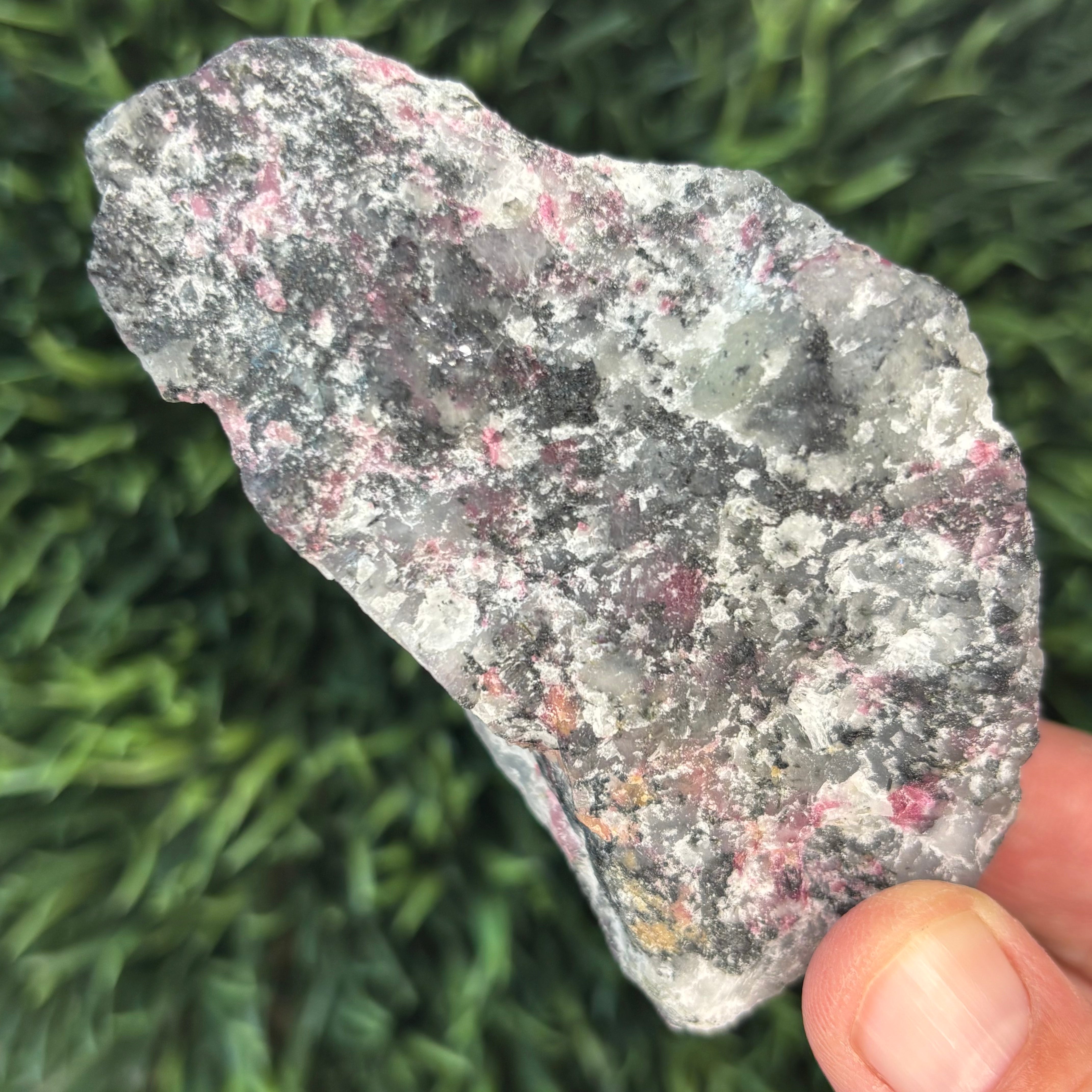 Eudialyte - 002