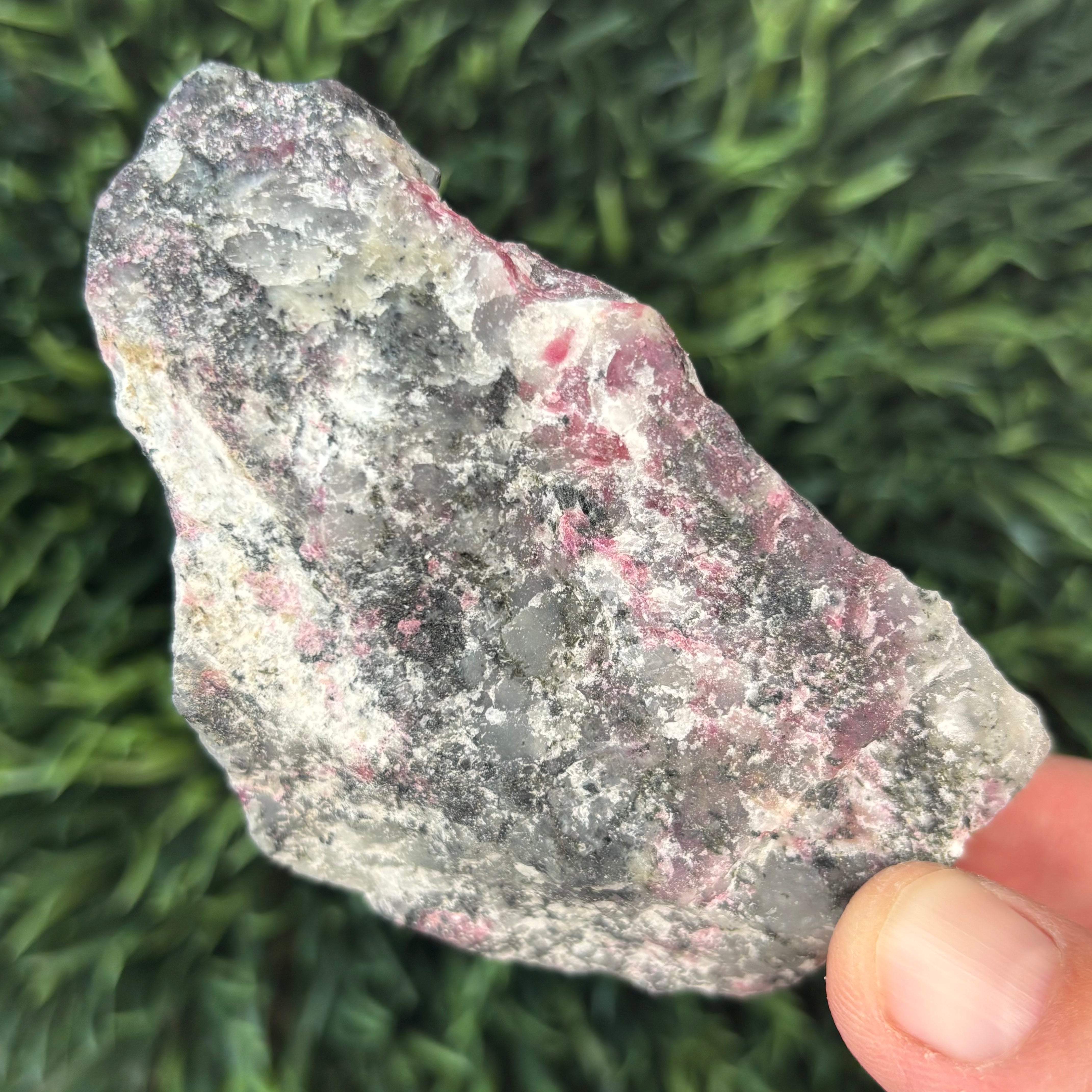 Eudialyte - 002