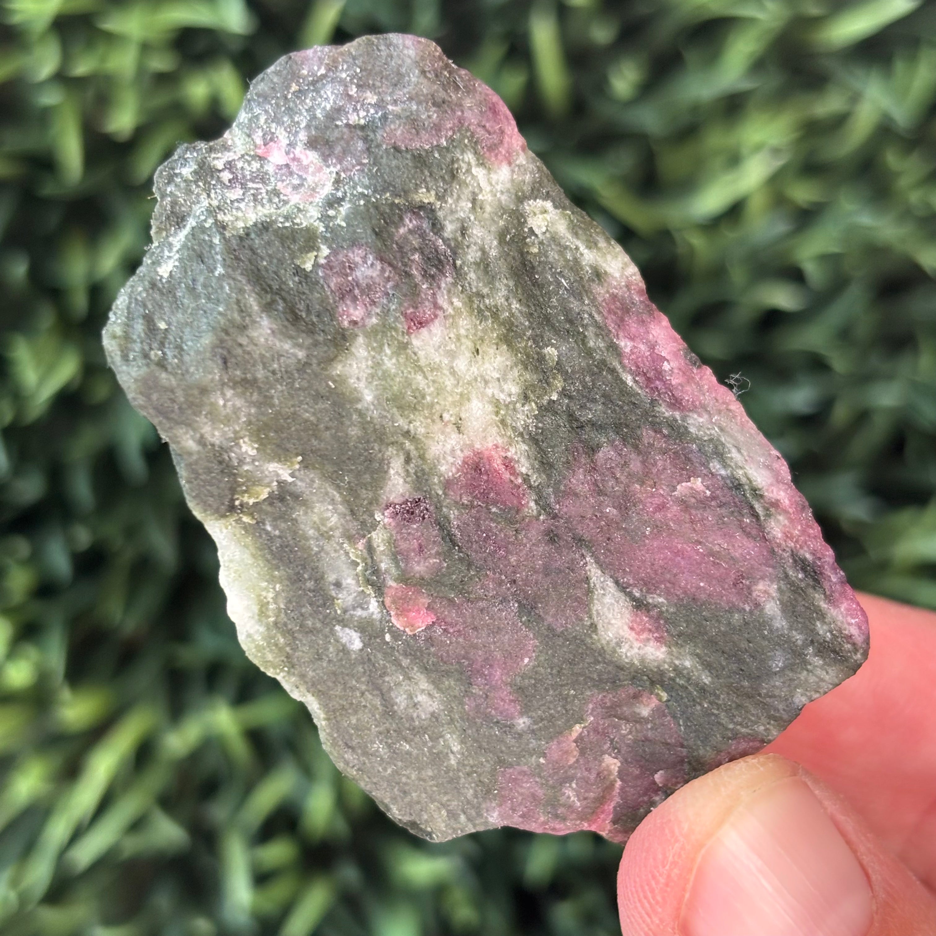 Eudialyte - 003